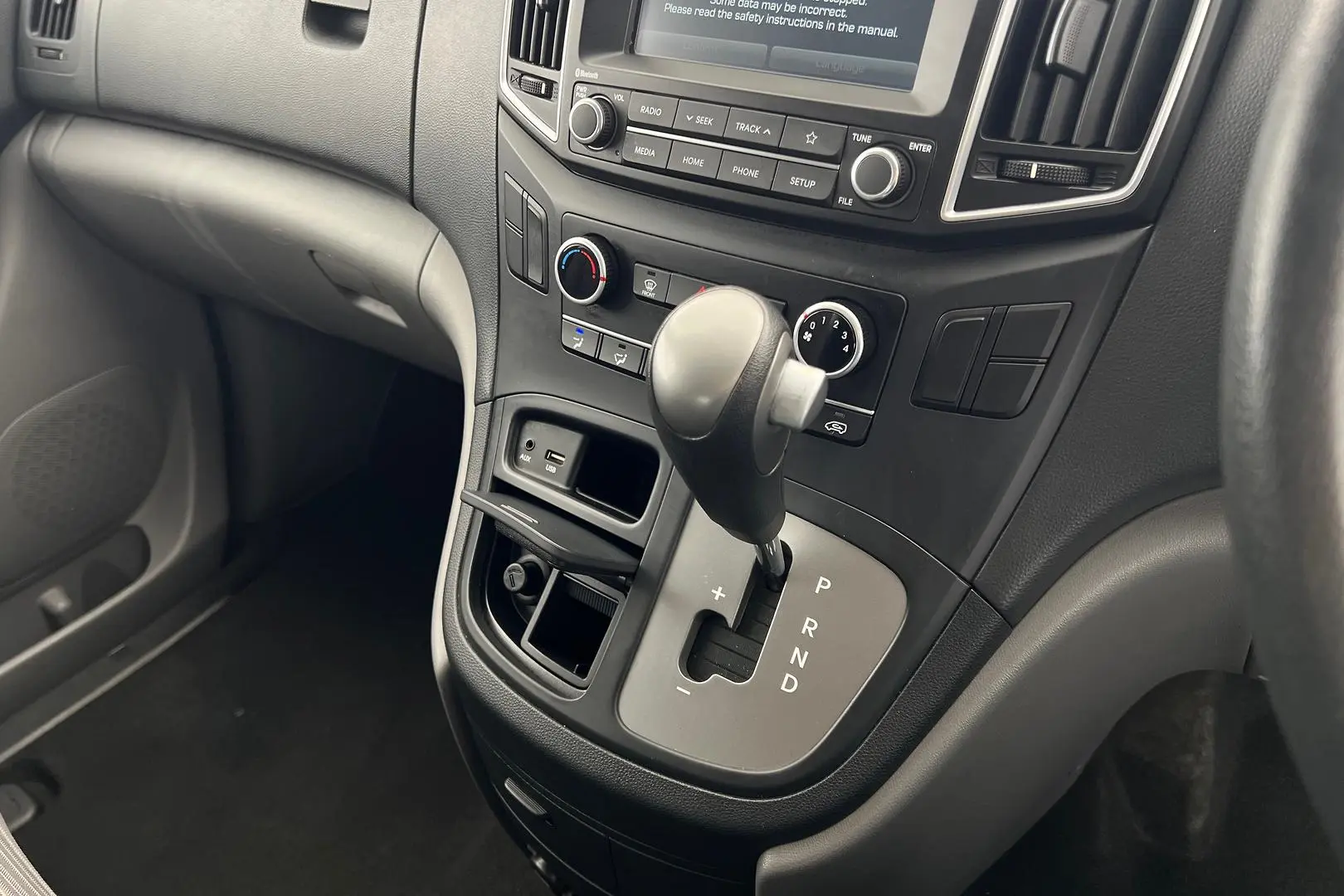 2018 Hyundai iLoad Gallery Image 22