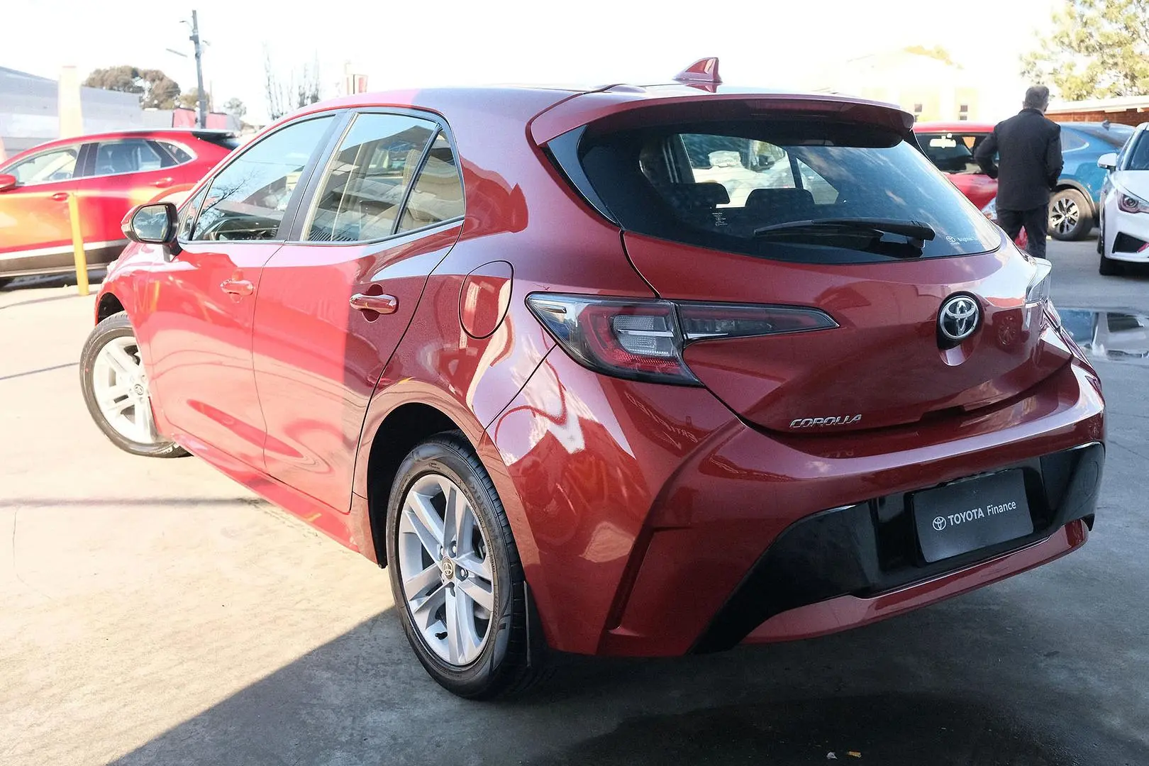 2019 Toyota Corolla Gallery Image 2