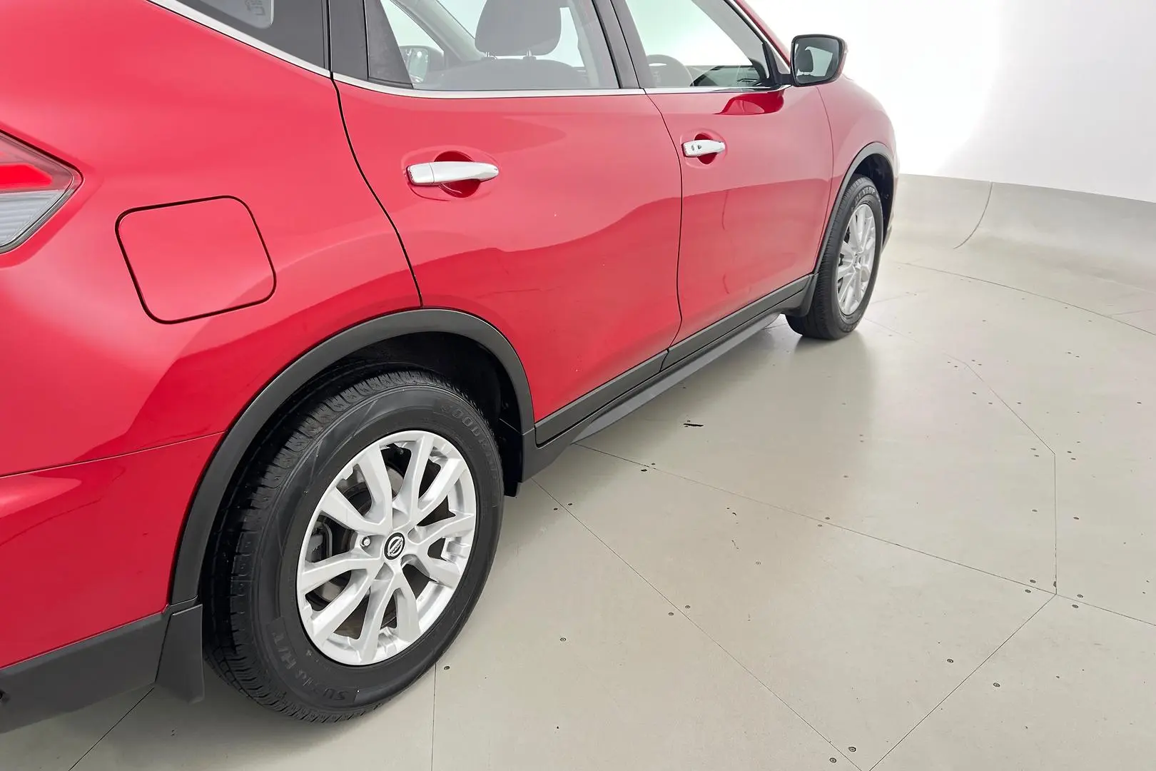 2019 Nissan X-TRAIL Gallery Image 5