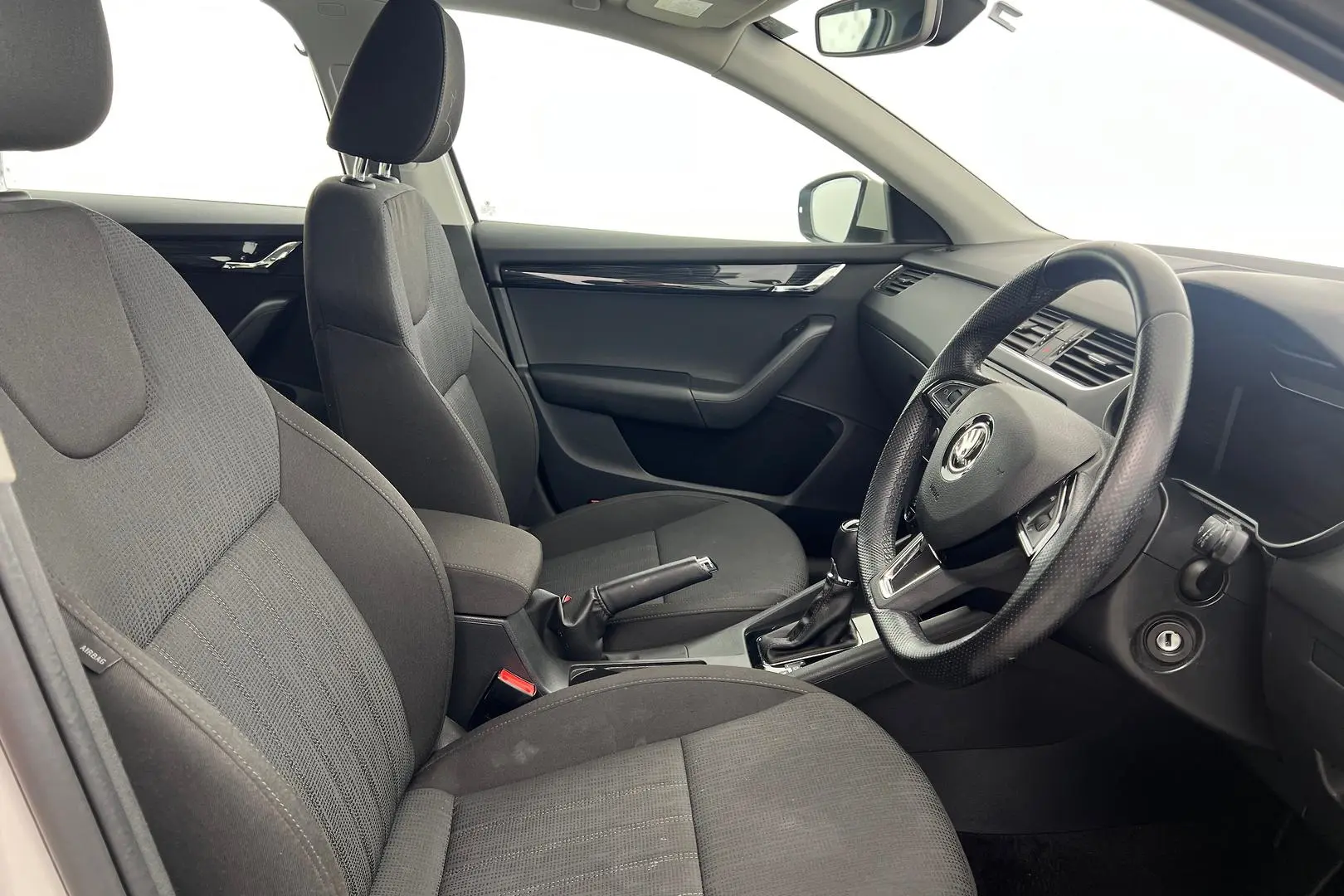 2020 SKODA Octavia Gallery Image 11