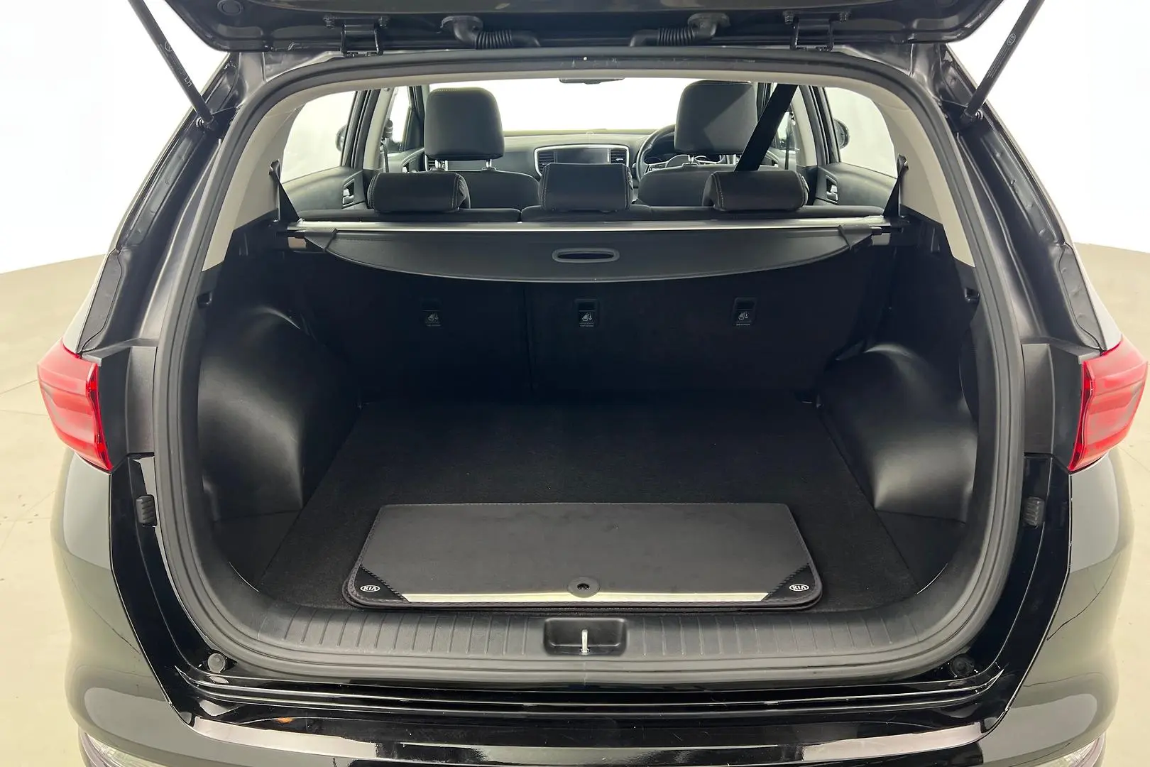 2020 Kia Sportage Gallery Image 23