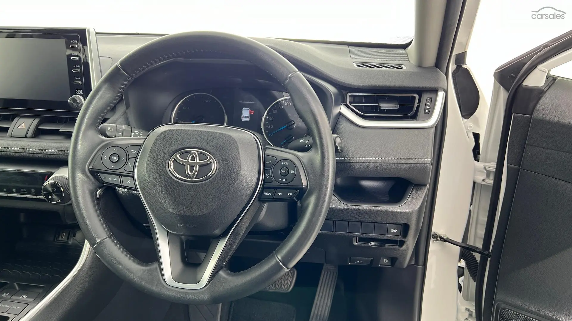 2021 Toyota RAV4 Image 12