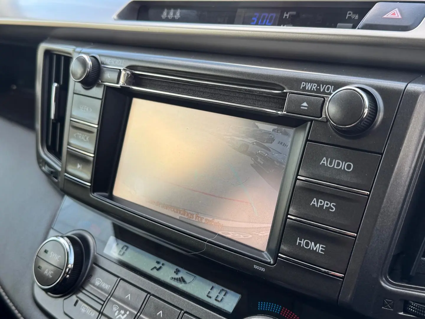 2015 Toyota RAV4 Gallery Image 18