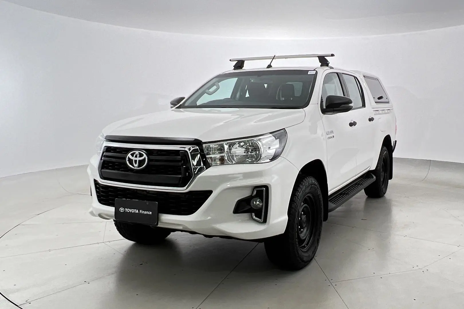 2018 Toyota Hilux Image 9