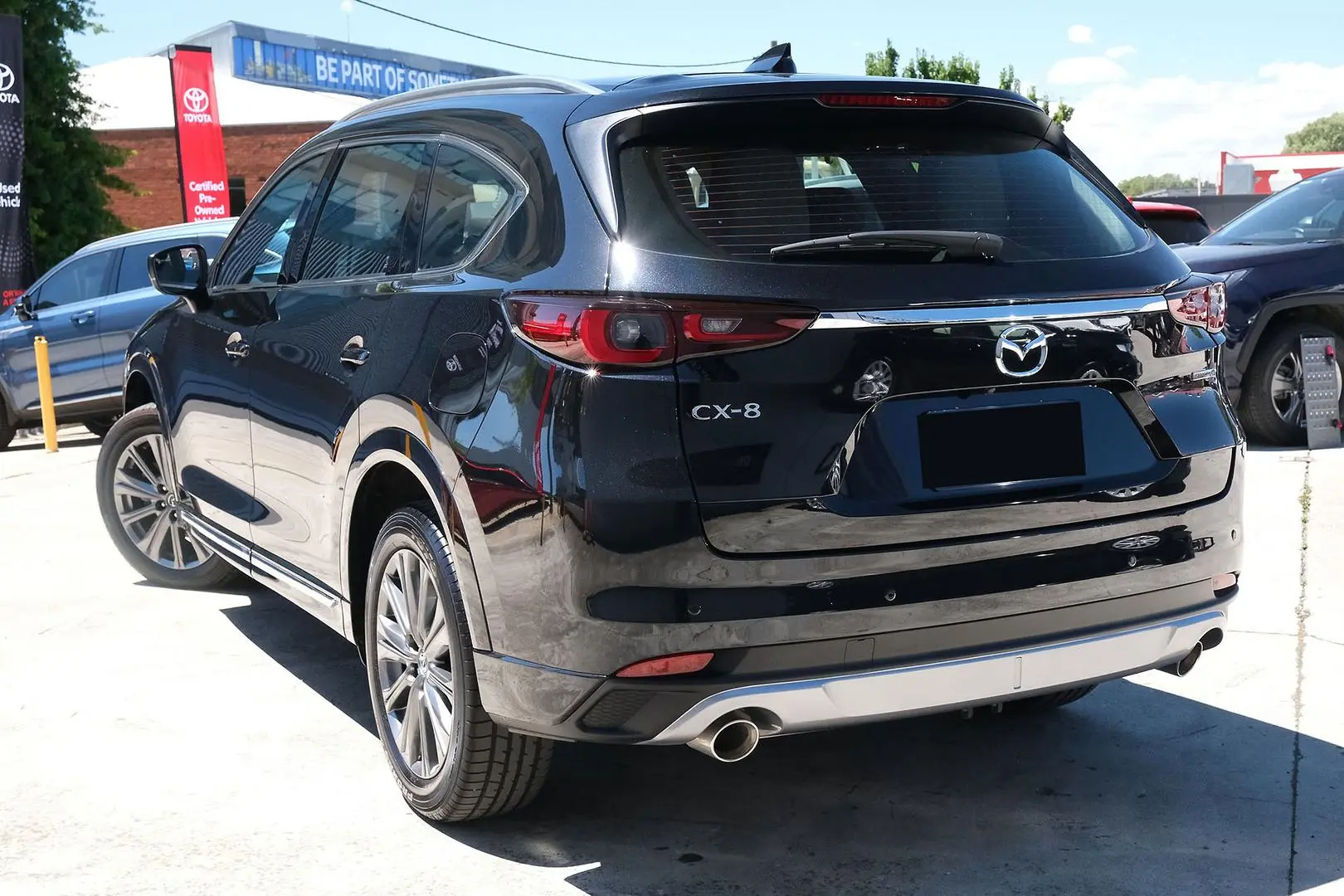 2023 Mazda Cx-8 Gallery Image 2