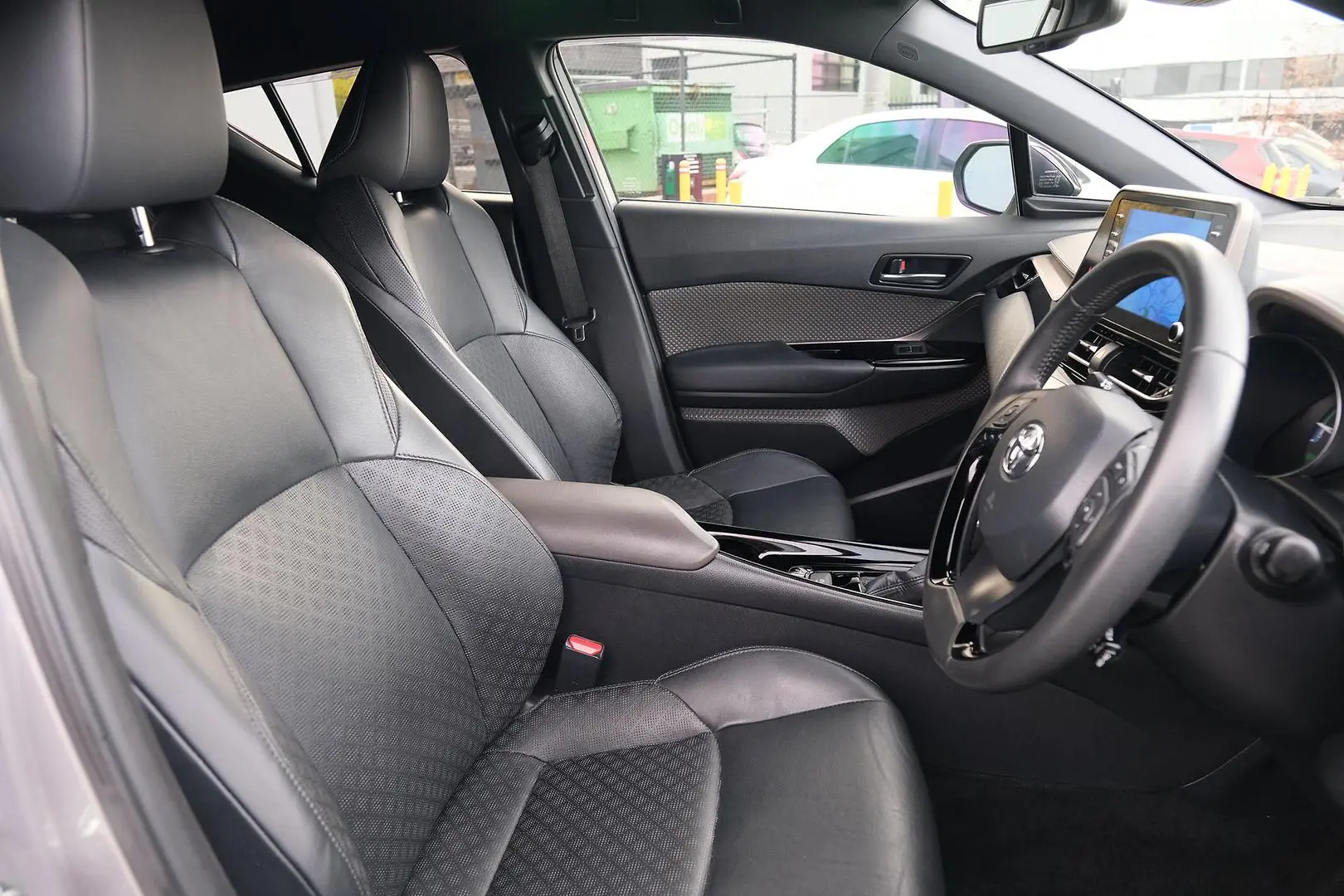 2023 Toyota C-HR Gallery Image 13