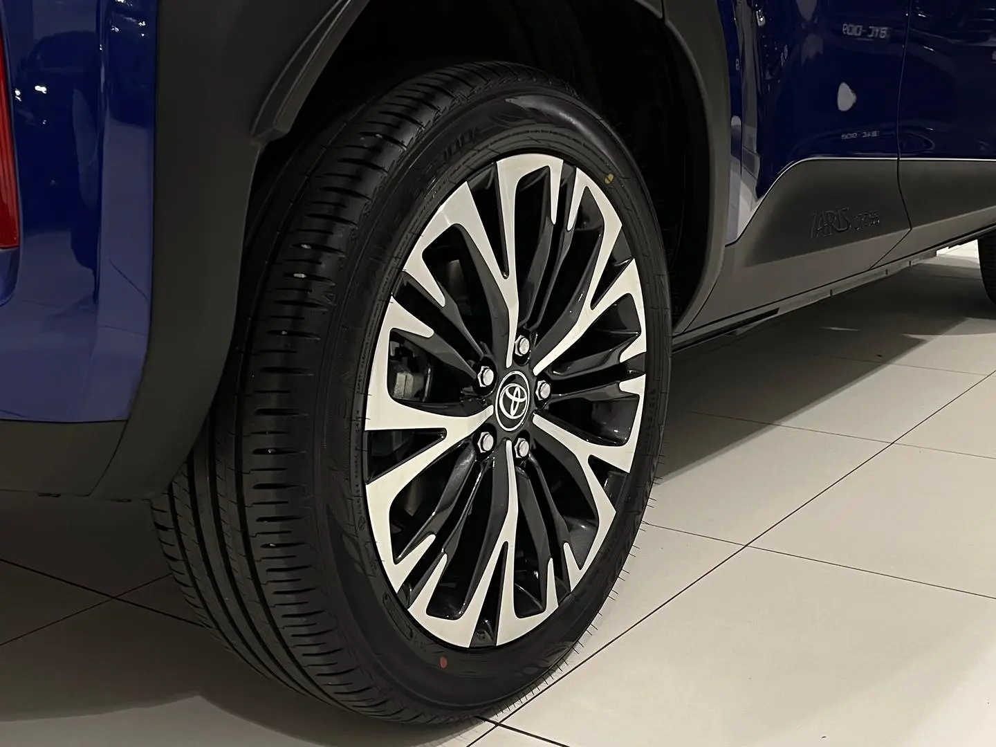 2023 Toyota Yaris Cross Gallery Image 11