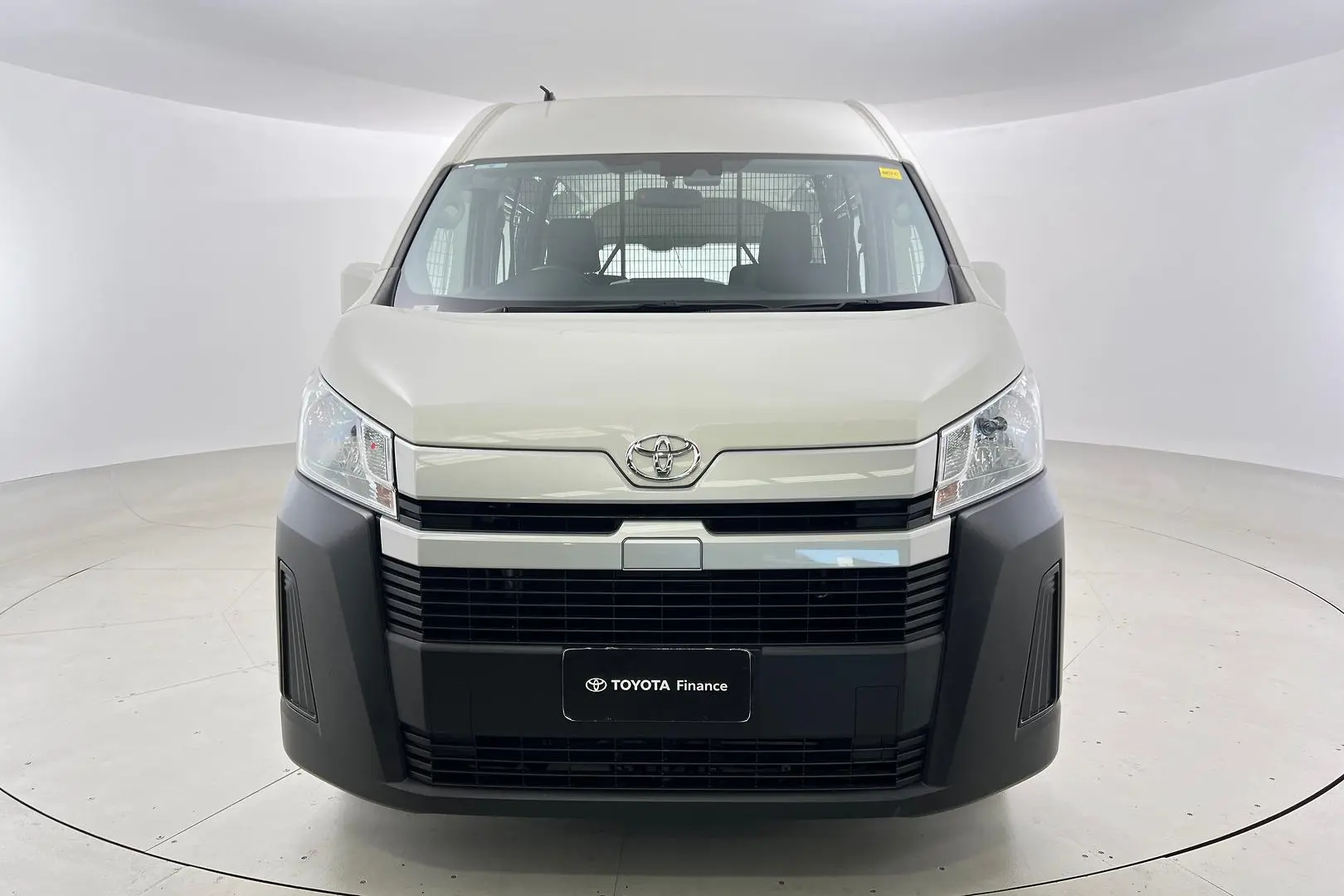 2021 Toyota Hiace Gallery Image 10