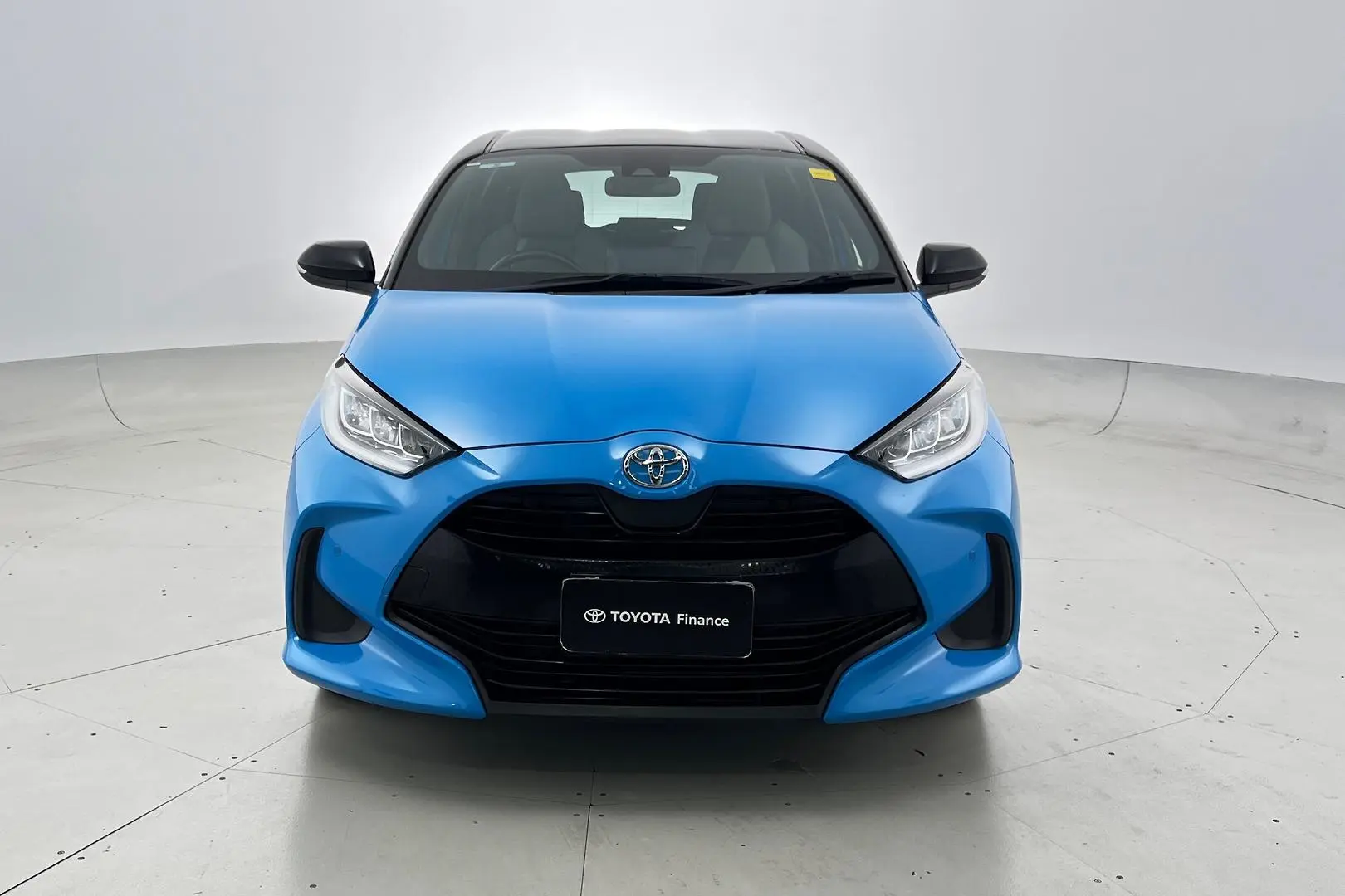 2021 Toyota Yaris Gallery Image 10
