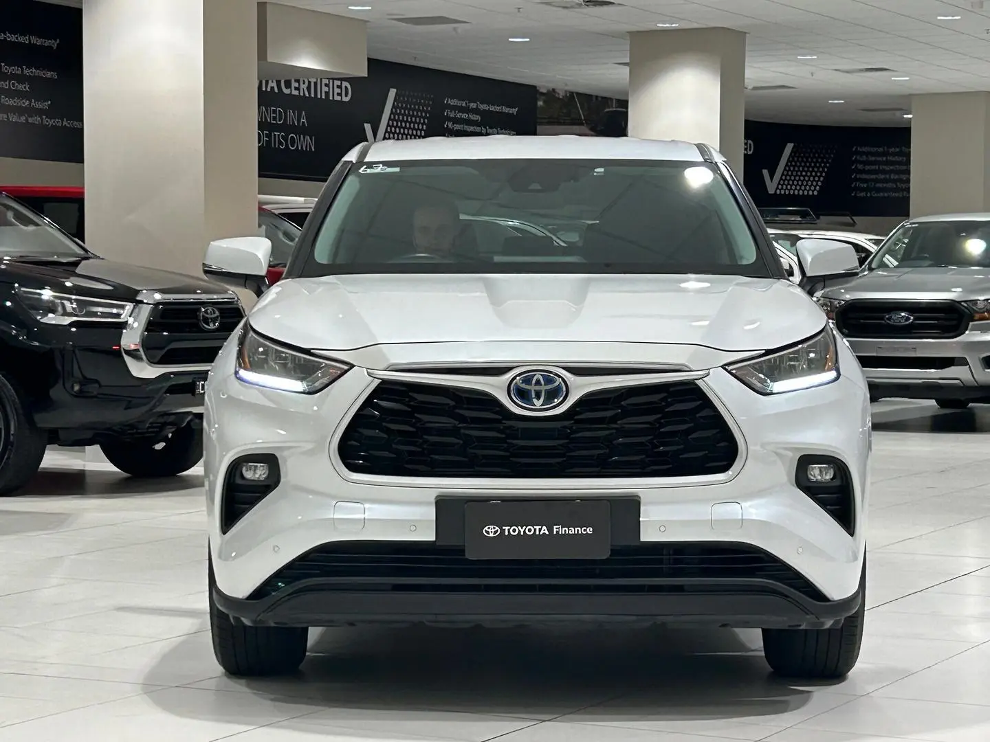 2023 Toyota Kluger Gallery Image 4