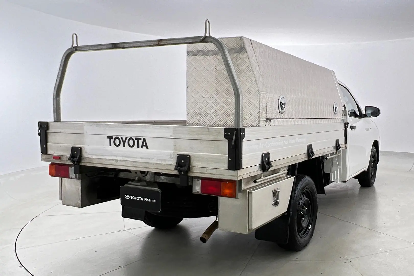 2021 Toyota Hilux Image 5