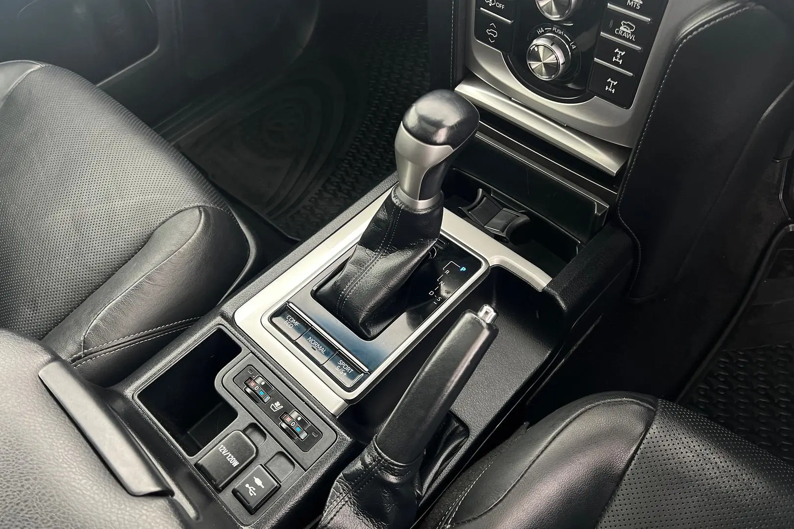 2018 Toyota Landcruiser Prado Gallery Image 15