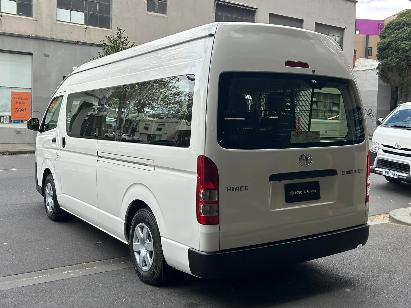 2018 Toyota Hiace Gallery Image 9
