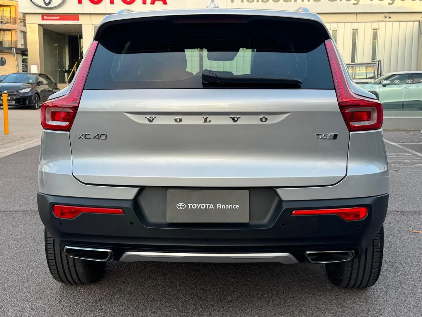 2018 Volvo XC40 Gallery Image 6