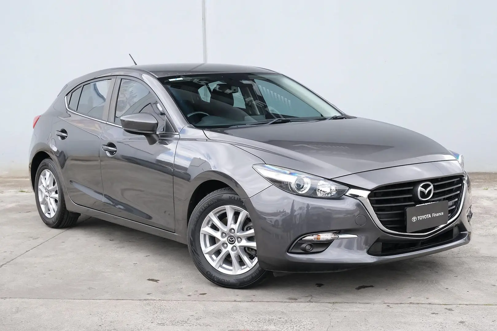 2019 Mazda 3 Gallery Image 1