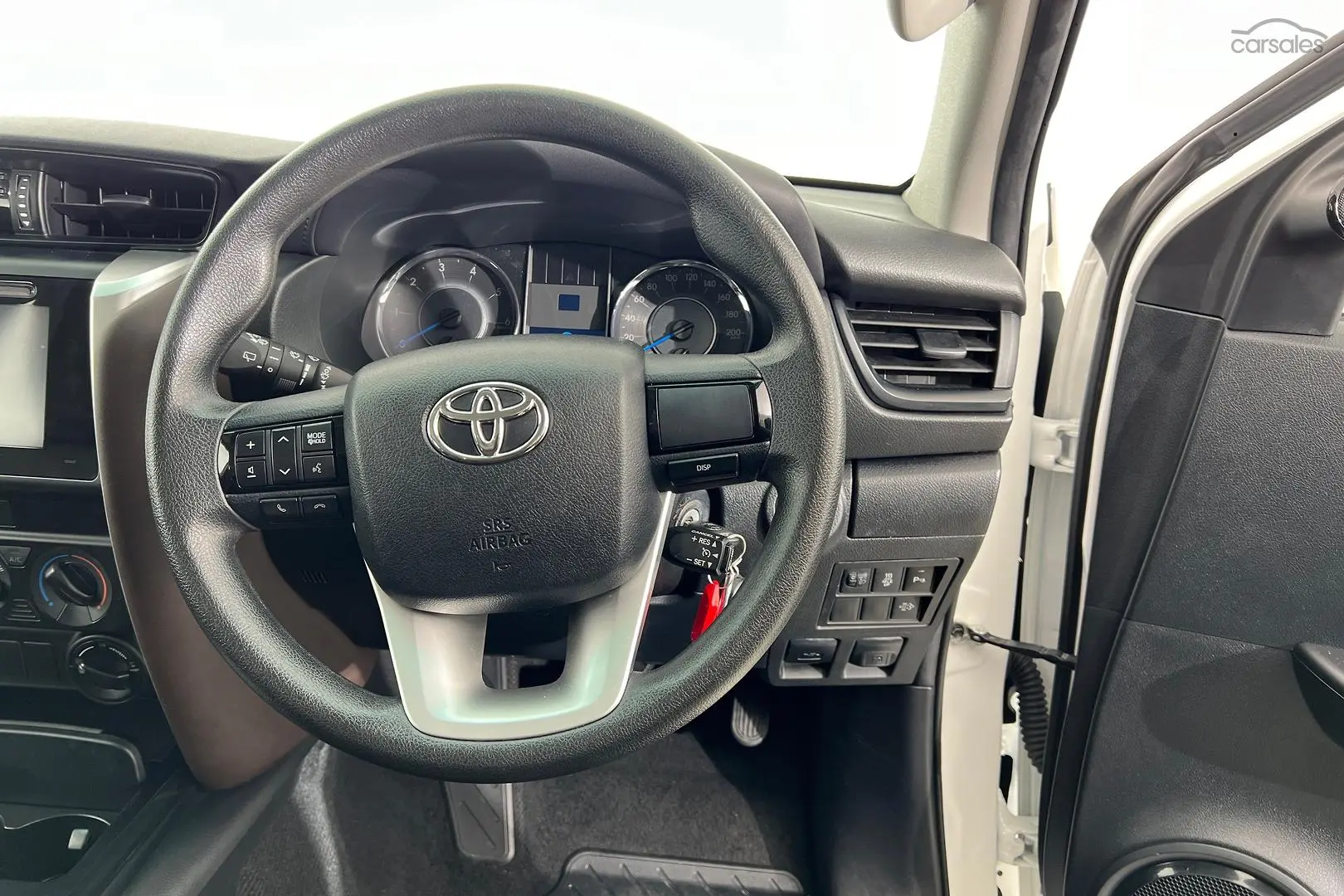 2019 Toyota Fortuner Image 10