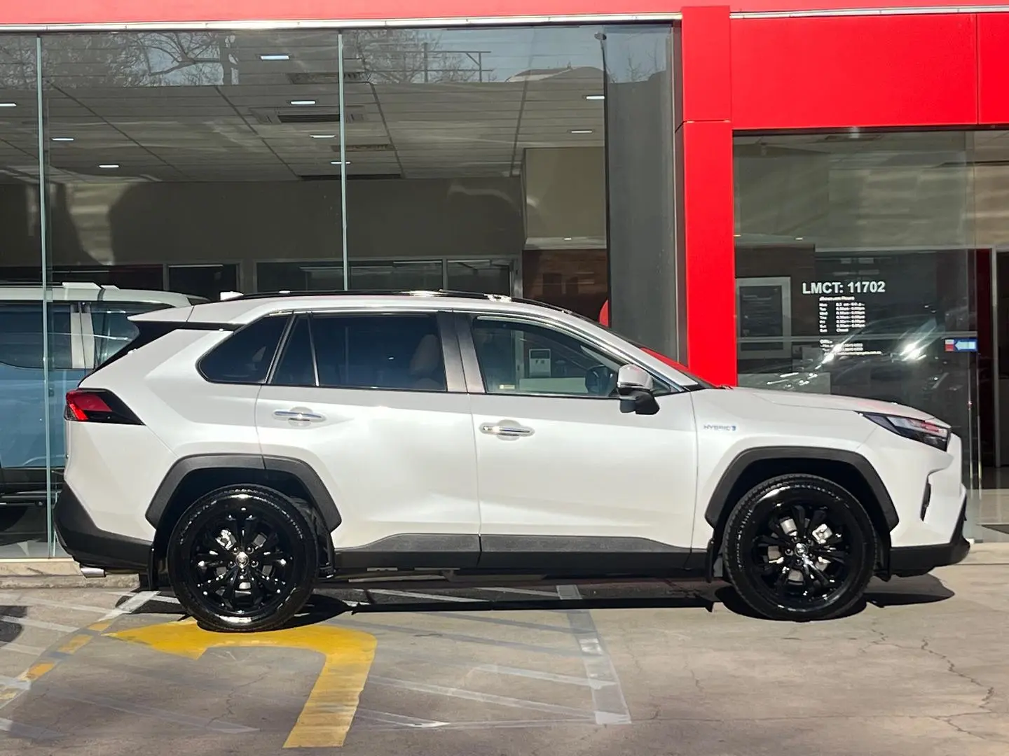 2024 Toyota RAV4 Gallery Image 3