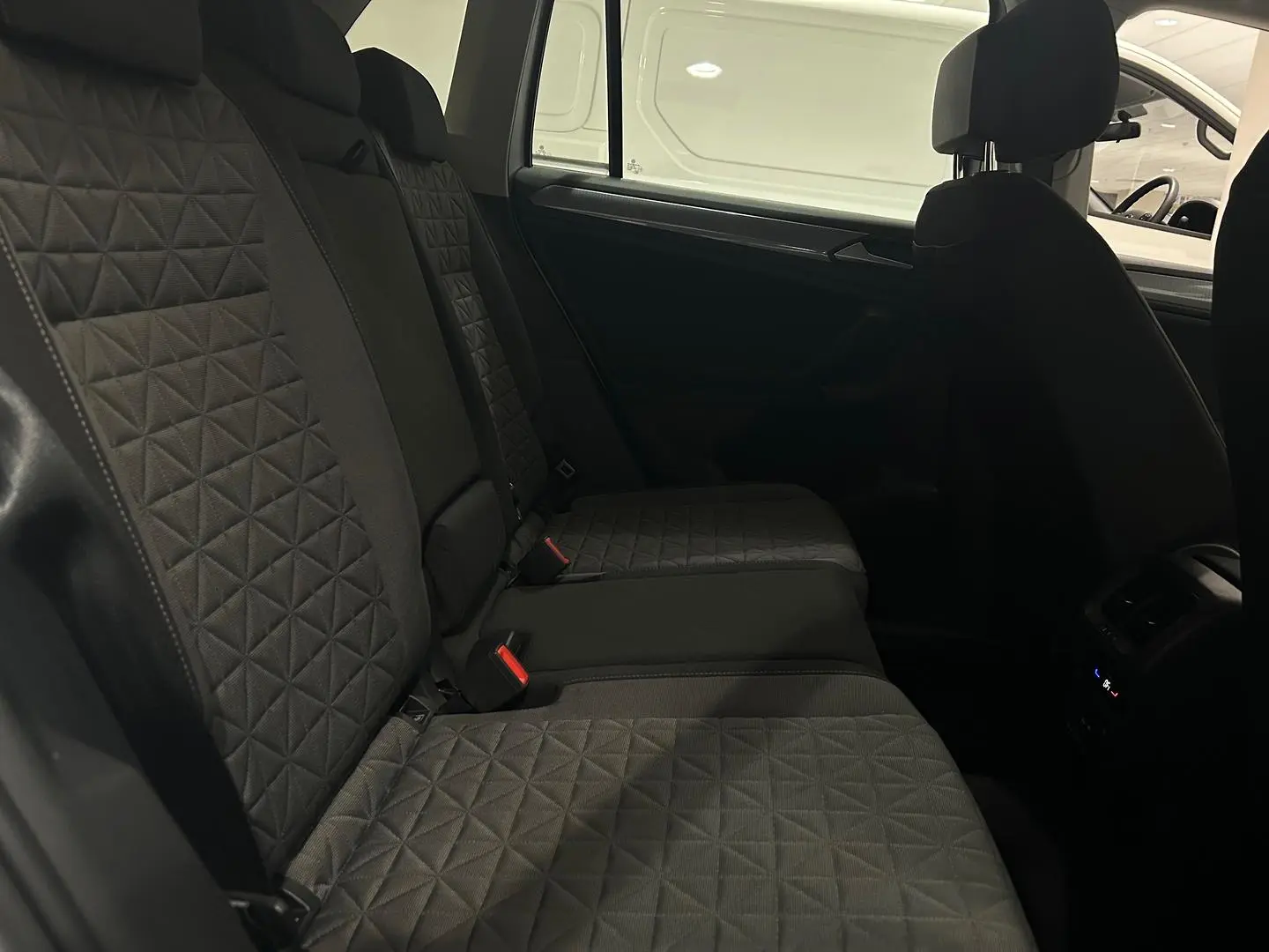 2023 Volkswagen Tiguan Gallery Image 13