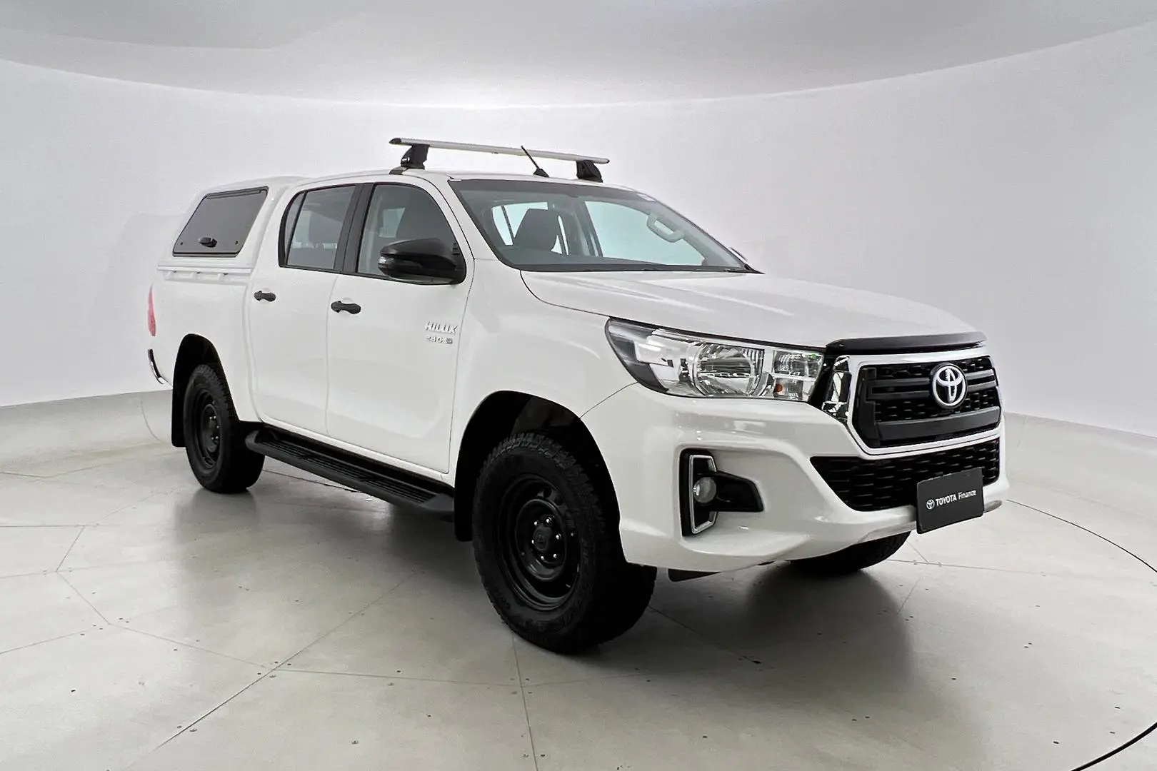 2018 Toyota Hilux Image 1