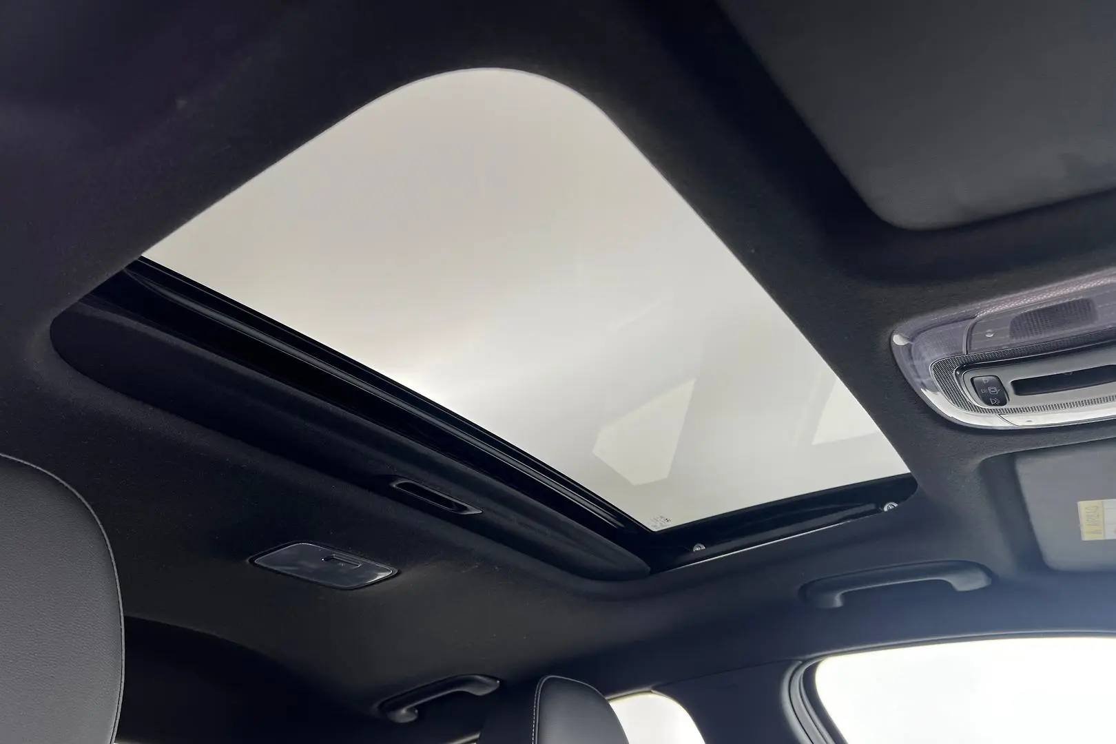 2022 Hyundai i30 Gallery Image 13