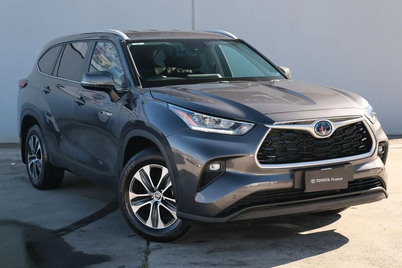 2023 Toyota Kluger Gallery Image 1
