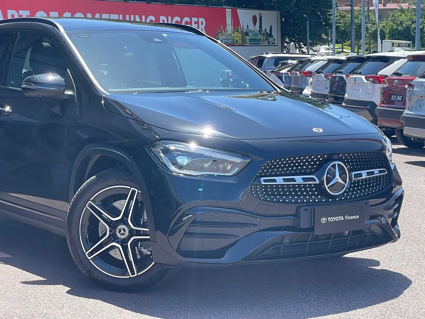 2021 Mercedes-Benz Gla-Class Gallery Image 2