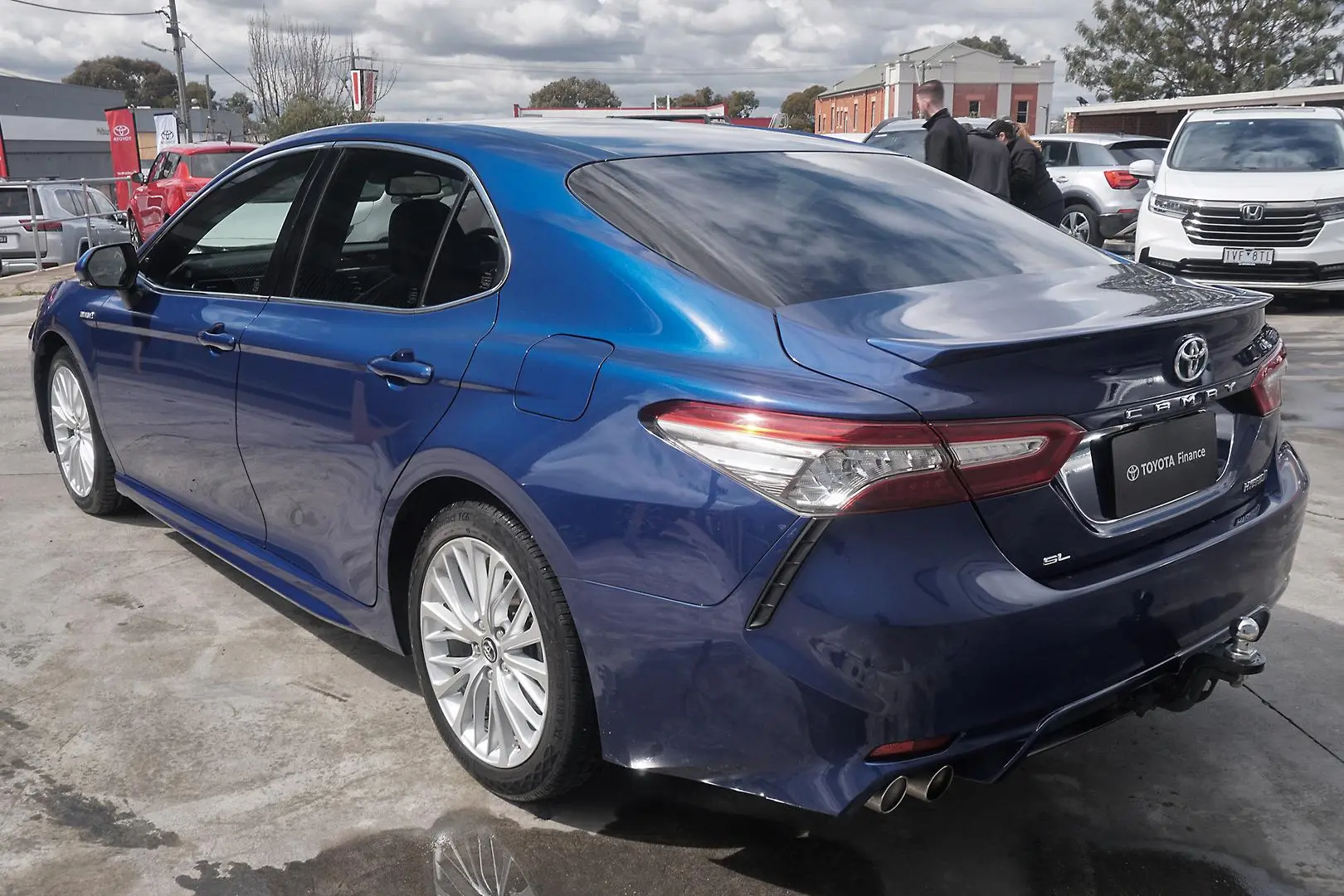 2018 Toyota Camry Gallery Image 4