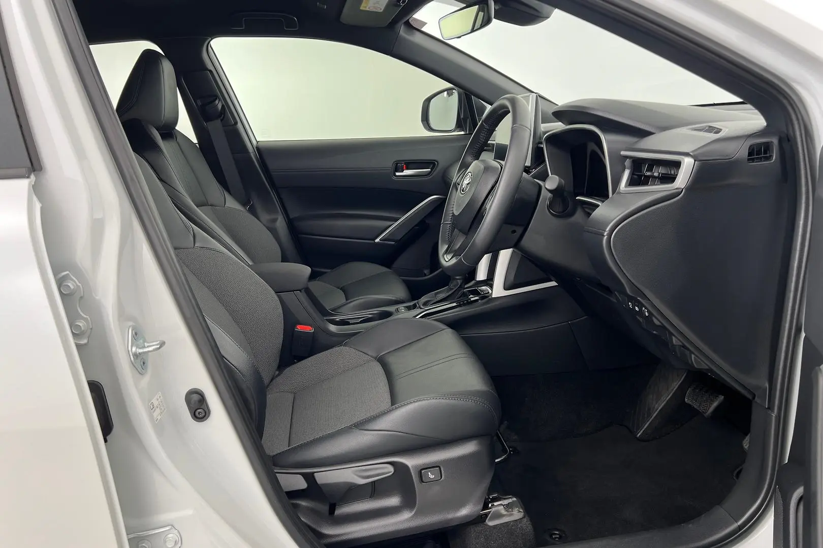 2022 Toyota Corolla Cross Gallery Image 11