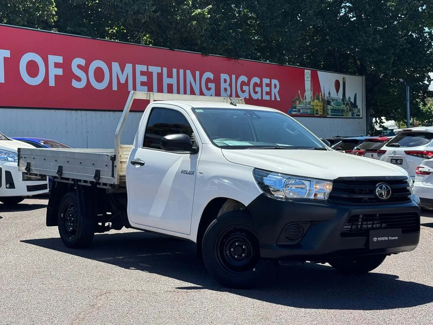 2020 Toyota Hilux Gallery Image 1