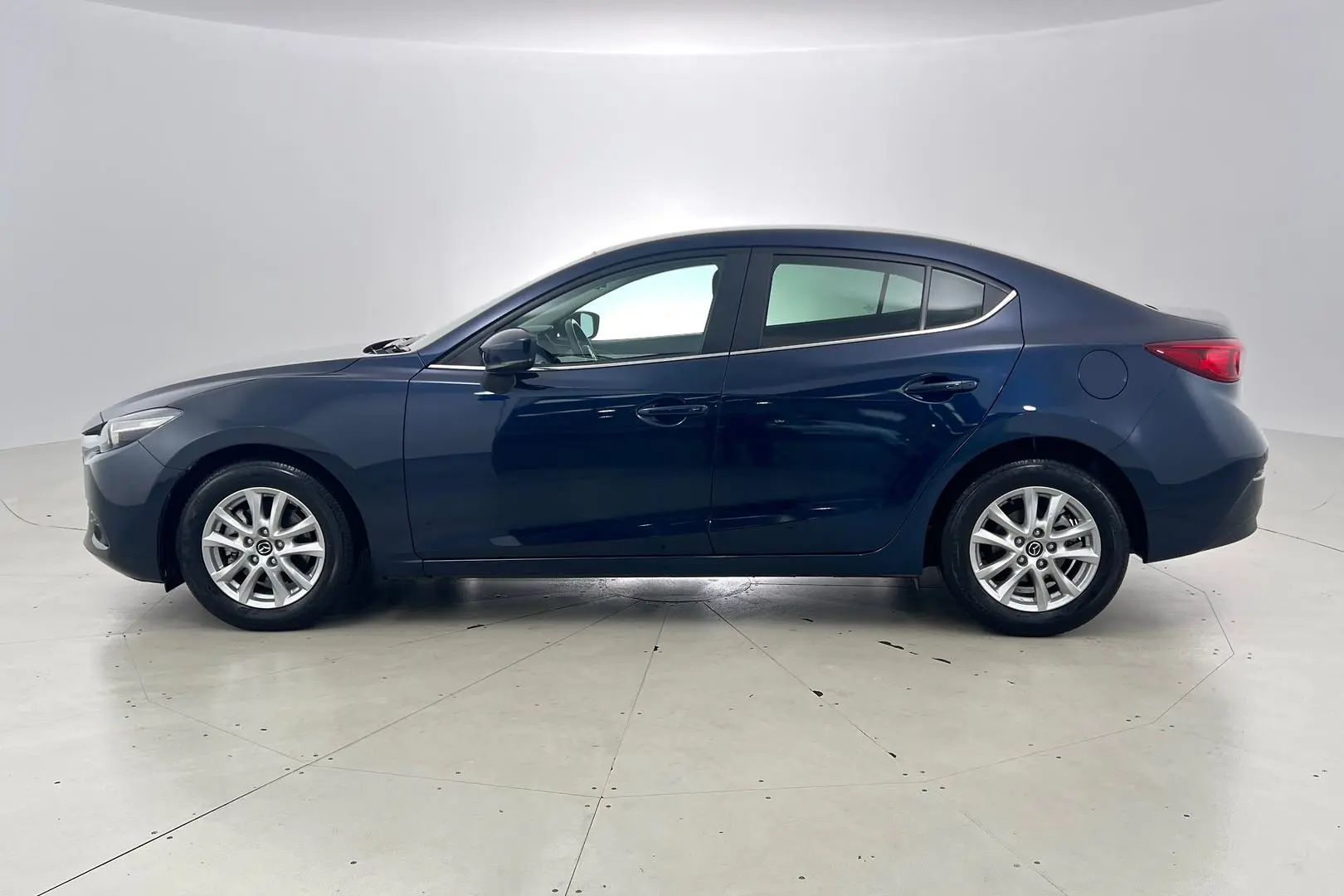 2018 Mazda 3 Gallery Image 8