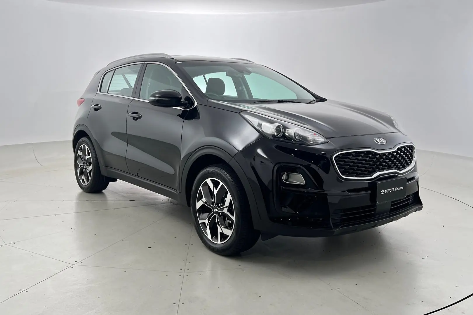 2020 Kia Sportage Gallery Image 1