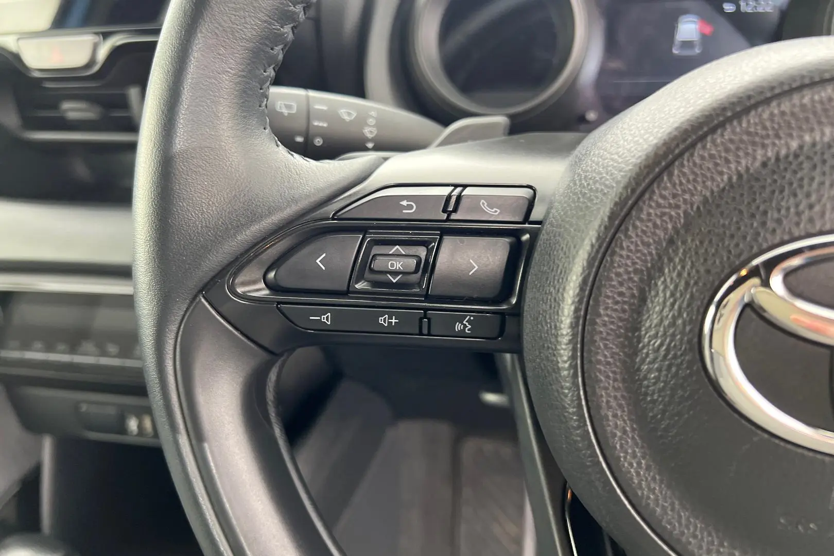 2021 Toyota Yaris Gallery Image 16