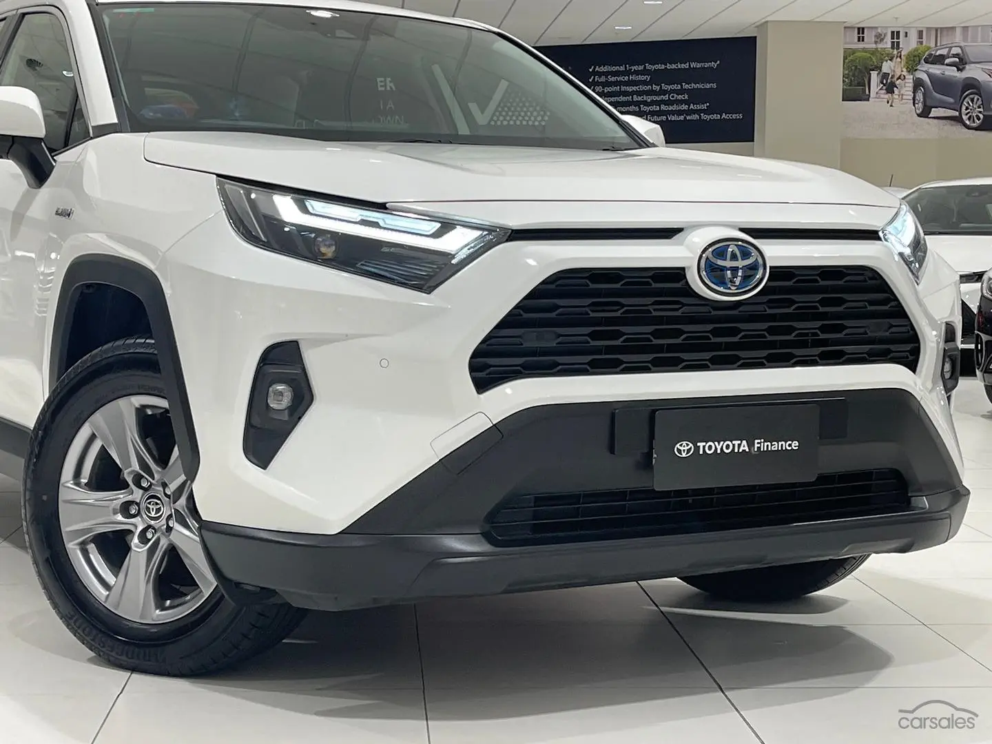 2021 Toyota RAV4 Image 3