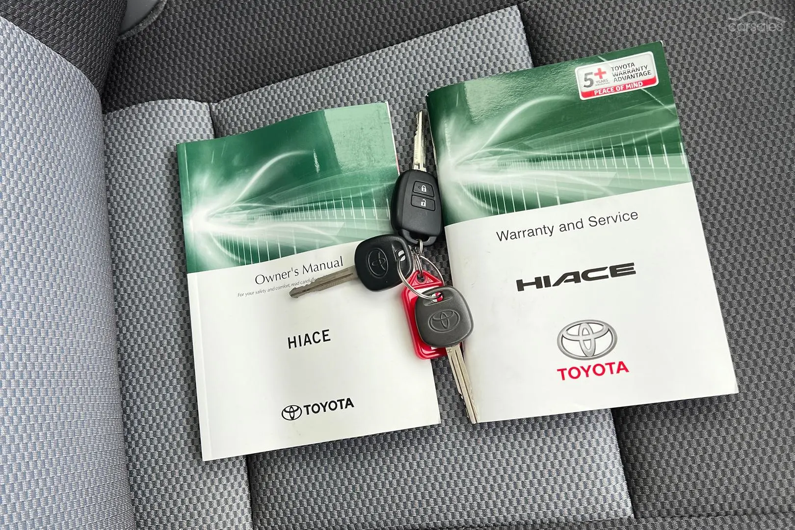 2019 Toyota Hiace Image 18