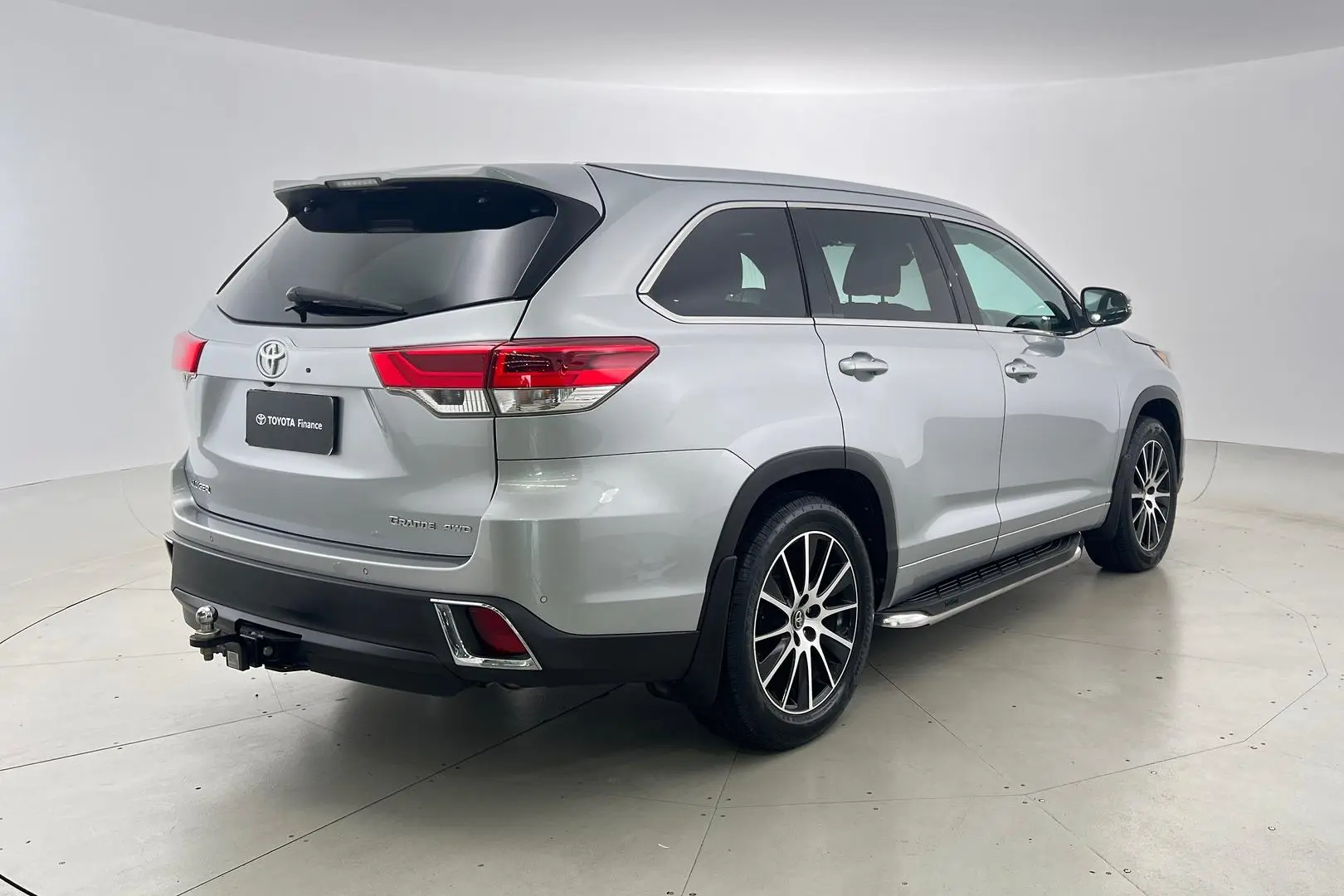 2018 Toyota Kluger Gallery Image 6