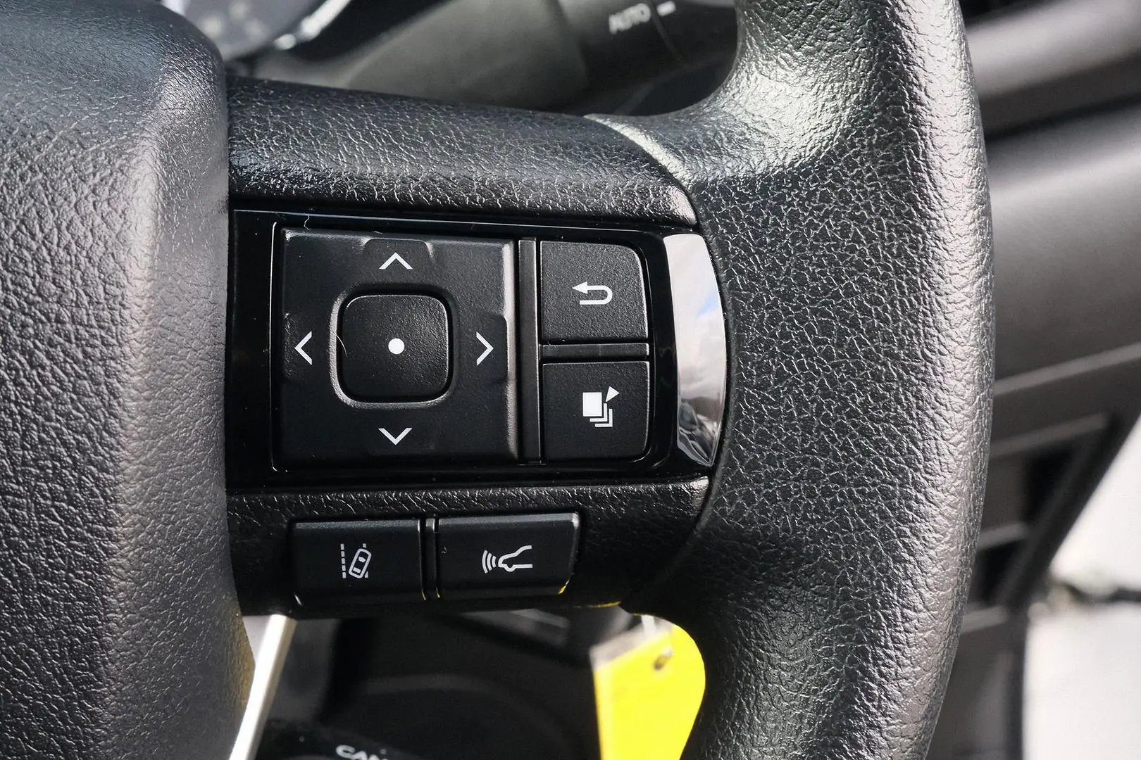 2023 Toyota Hilux Gallery Image 14