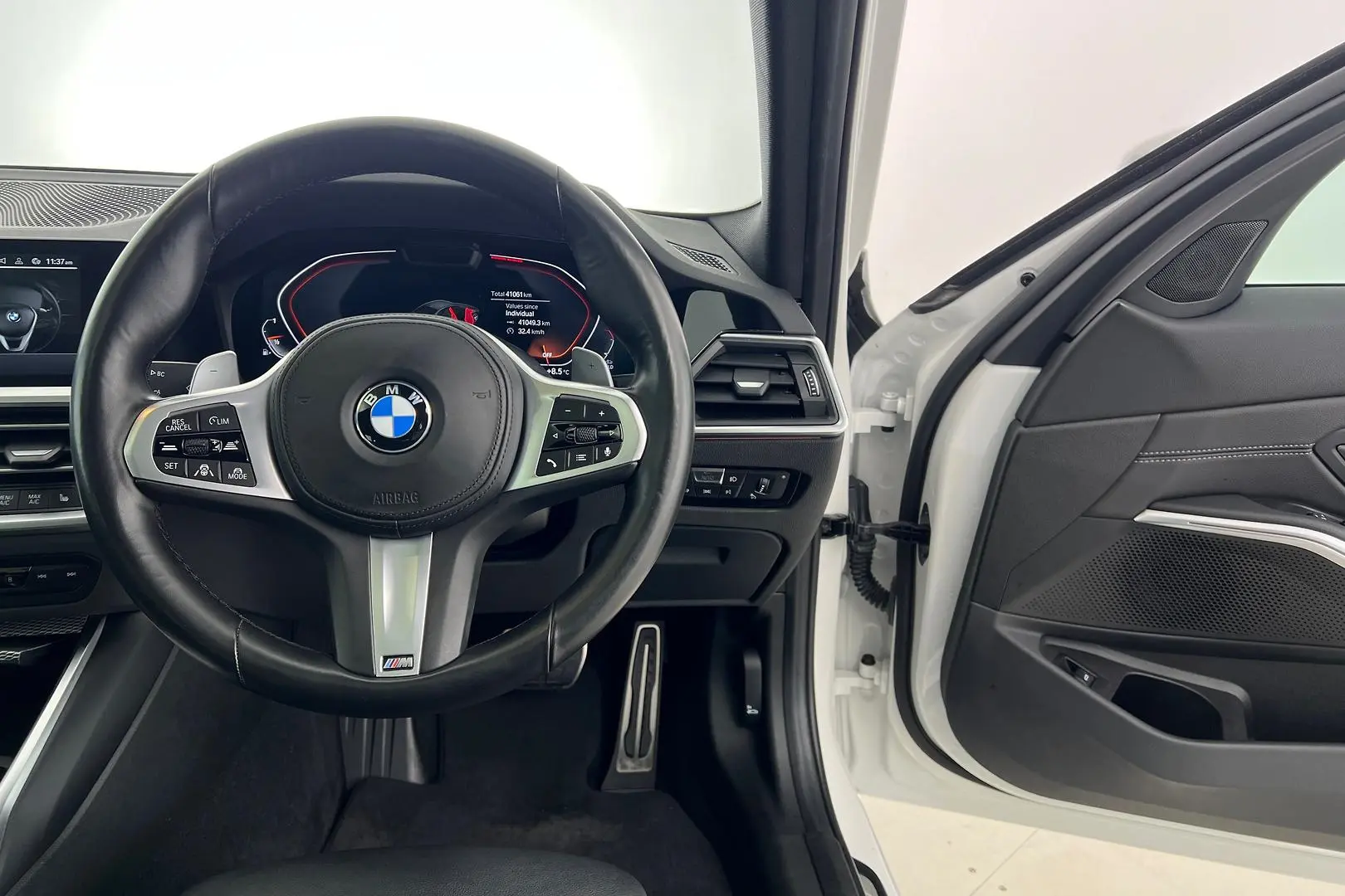 2021 BMW 3 Series Gallery Image 16