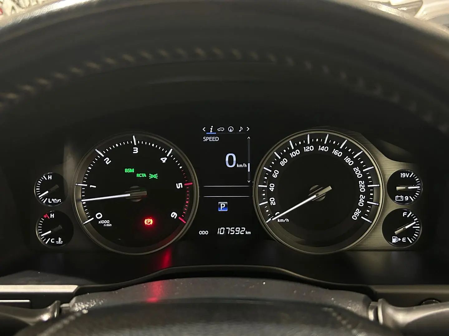 2021 Toyota Landcruiser Gallery Image 24