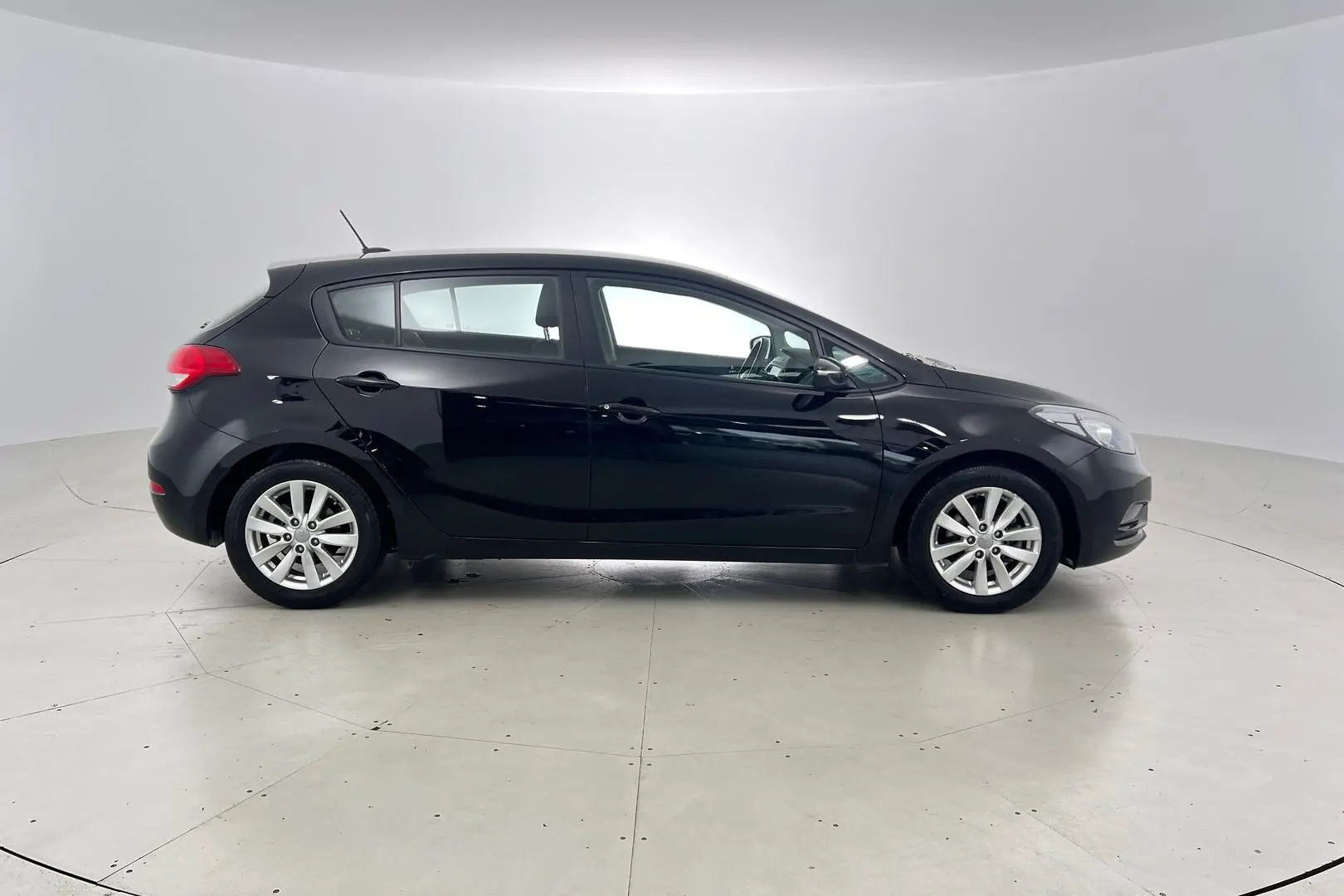 2016 Kia Cerato Gallery Image 9