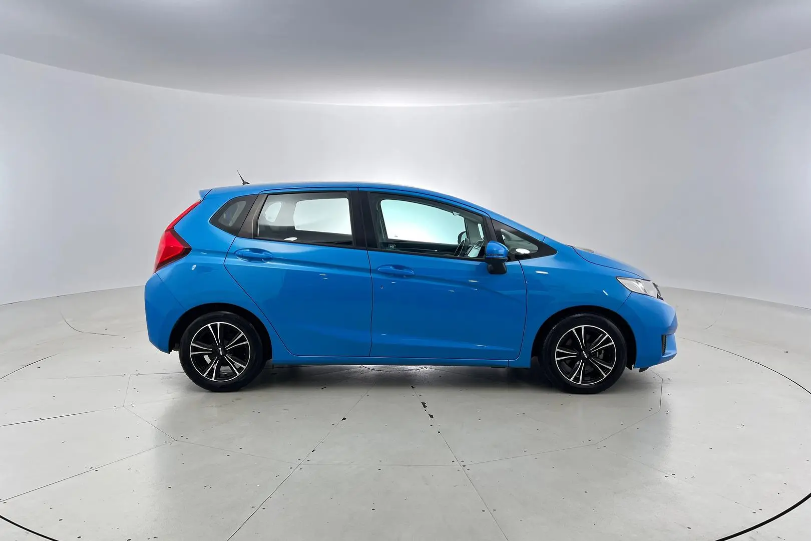 2015 Honda Jazz Gallery Image 3