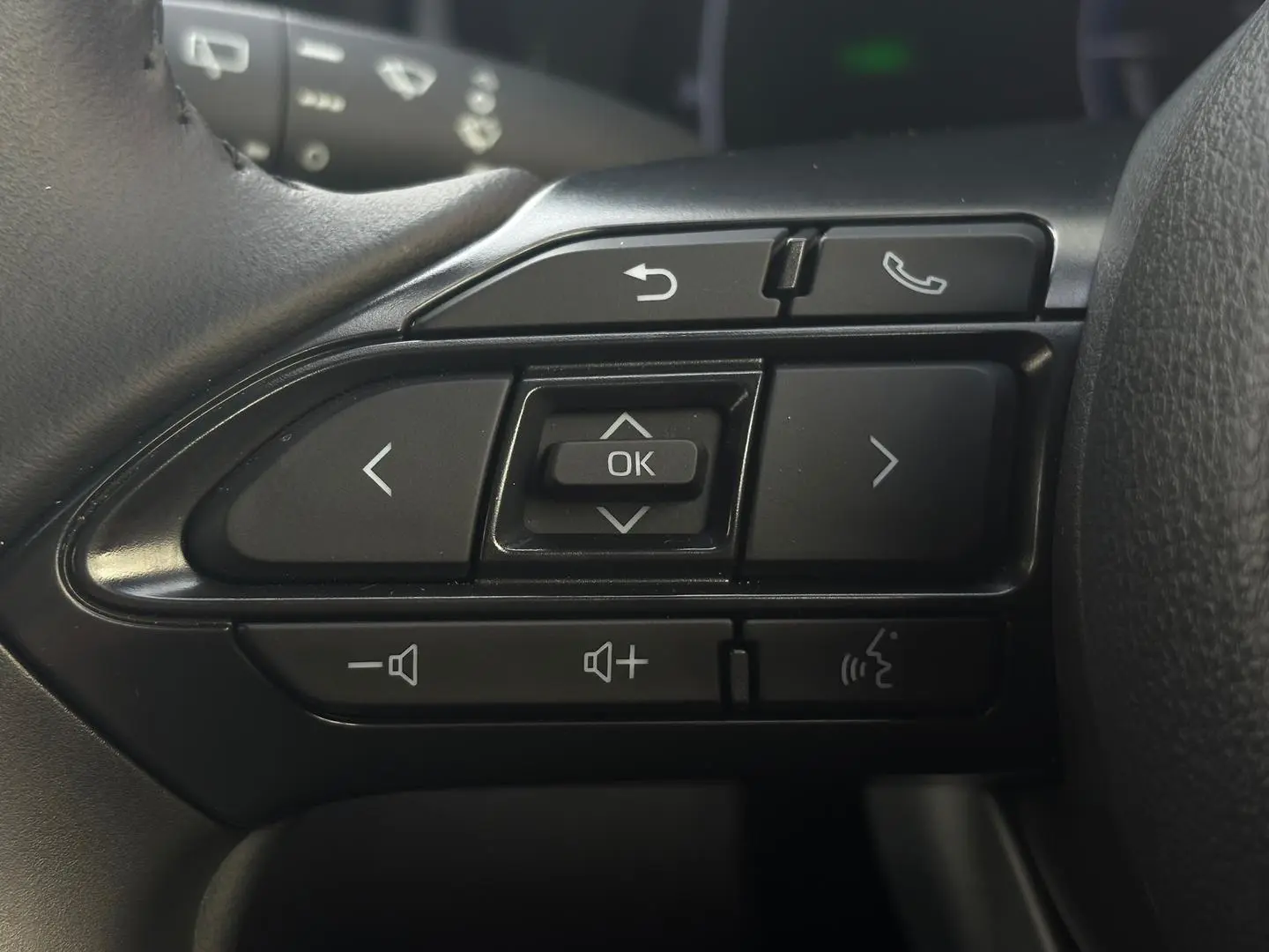 2024 Toyota Yaris Cross Gallery Image 17