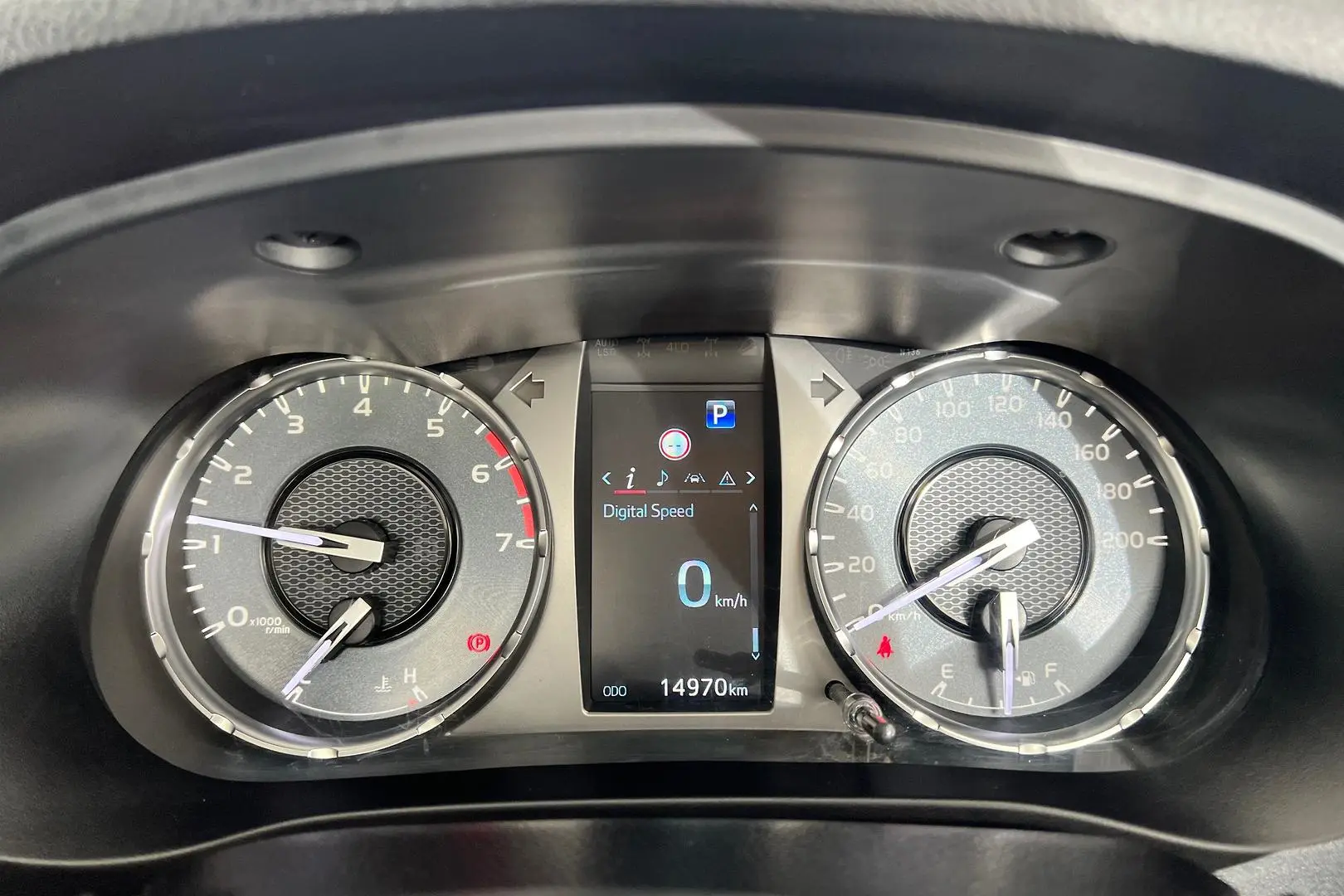 2022 Toyota Hilux Gallery Image 21