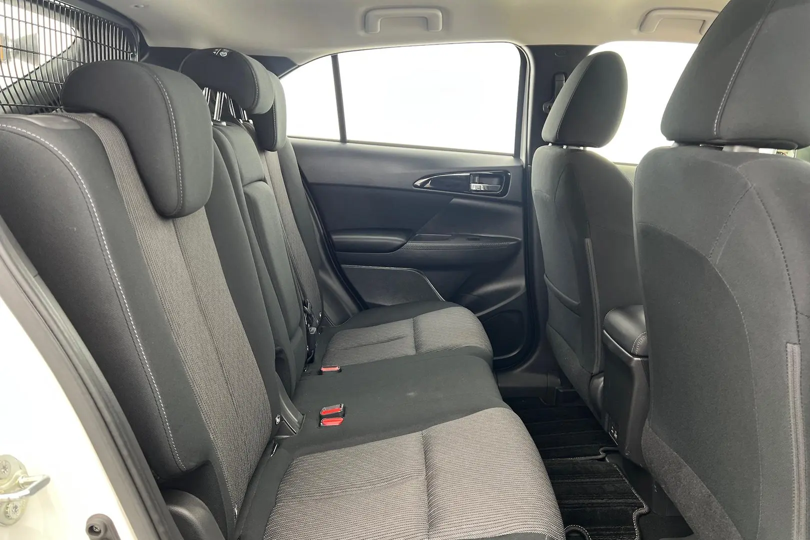 2023 Mitsubishi Eclipse Cross Gallery Image 13