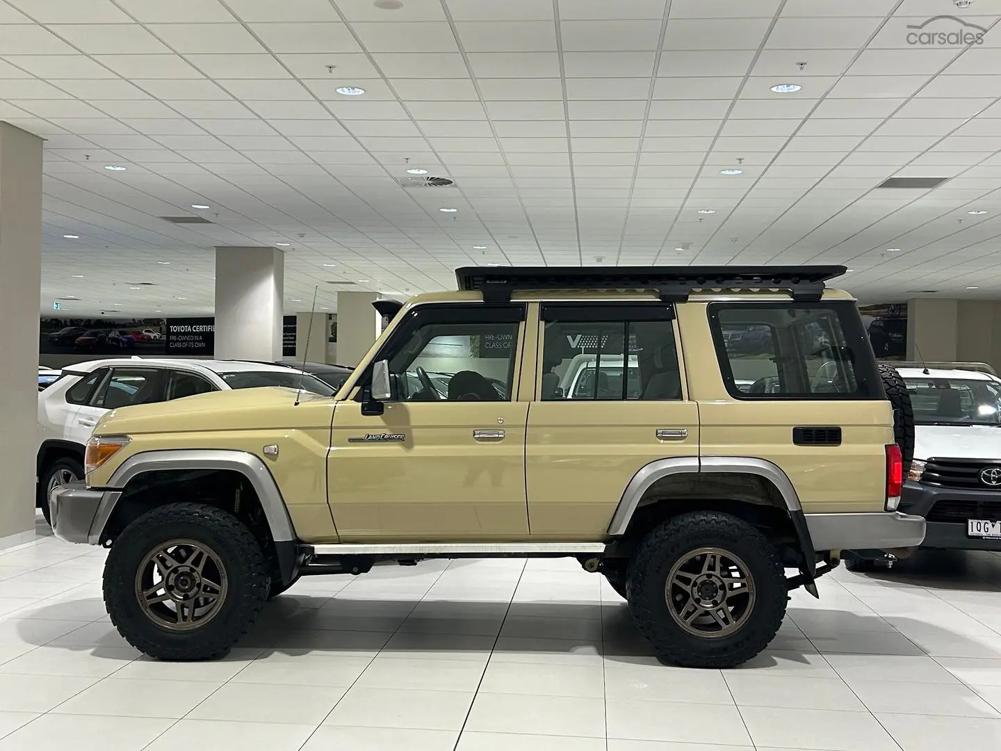 2020 Toyota Landcruiser Image 6