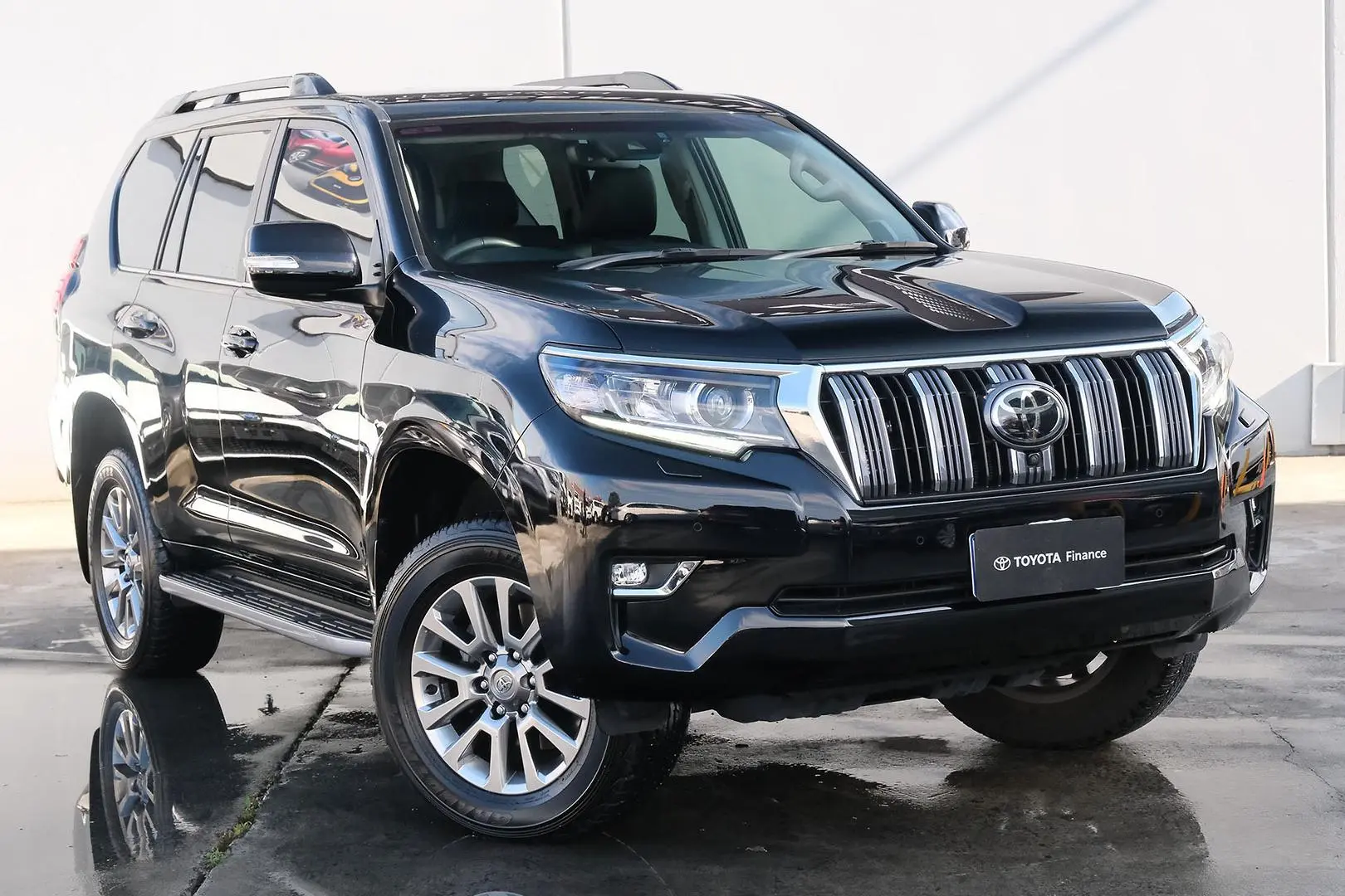 2021 Toyota Landcruiser Prado Gallery Image 1