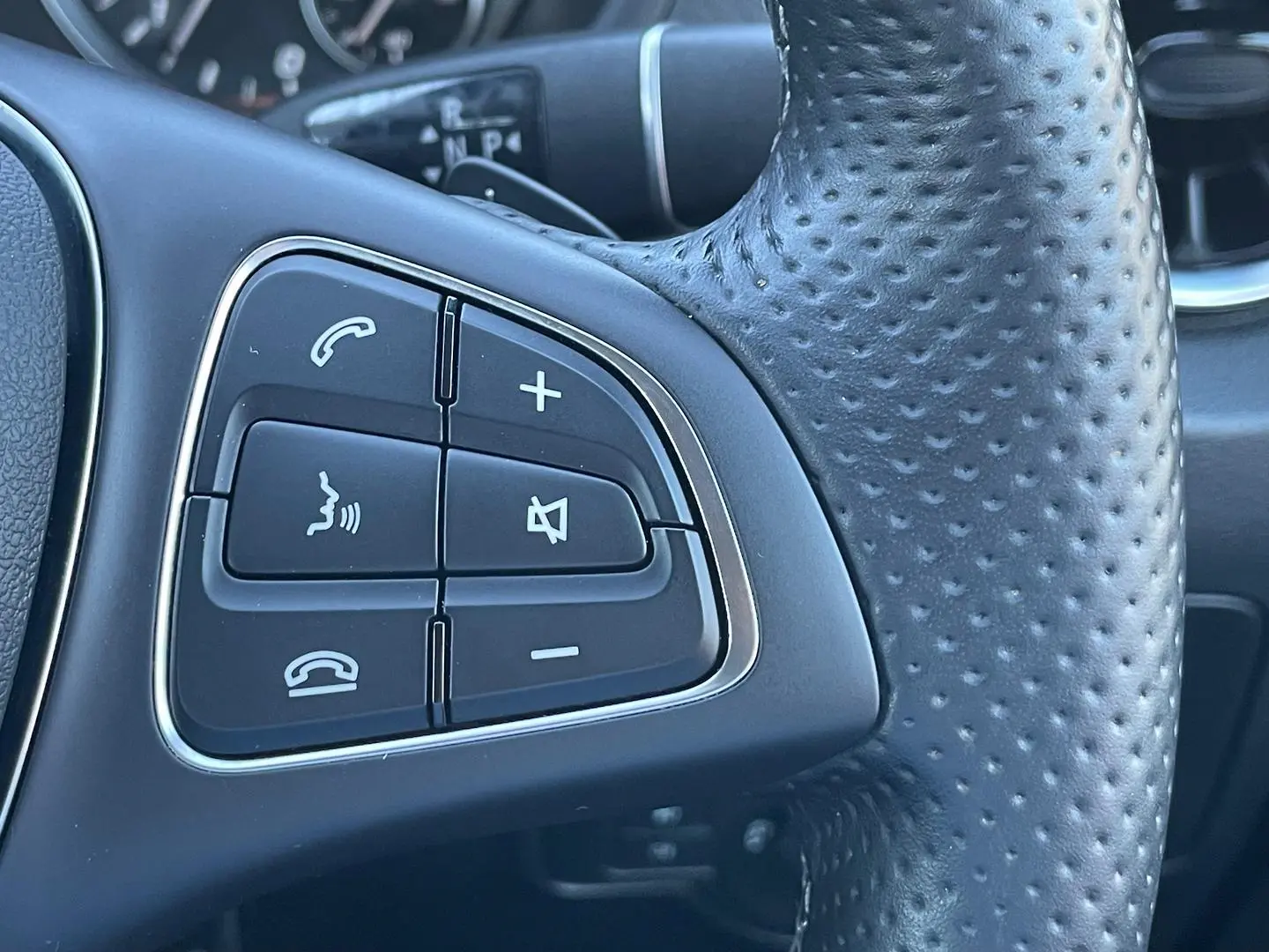 2022 Mercedes-Benz Valente Gallery Image 21