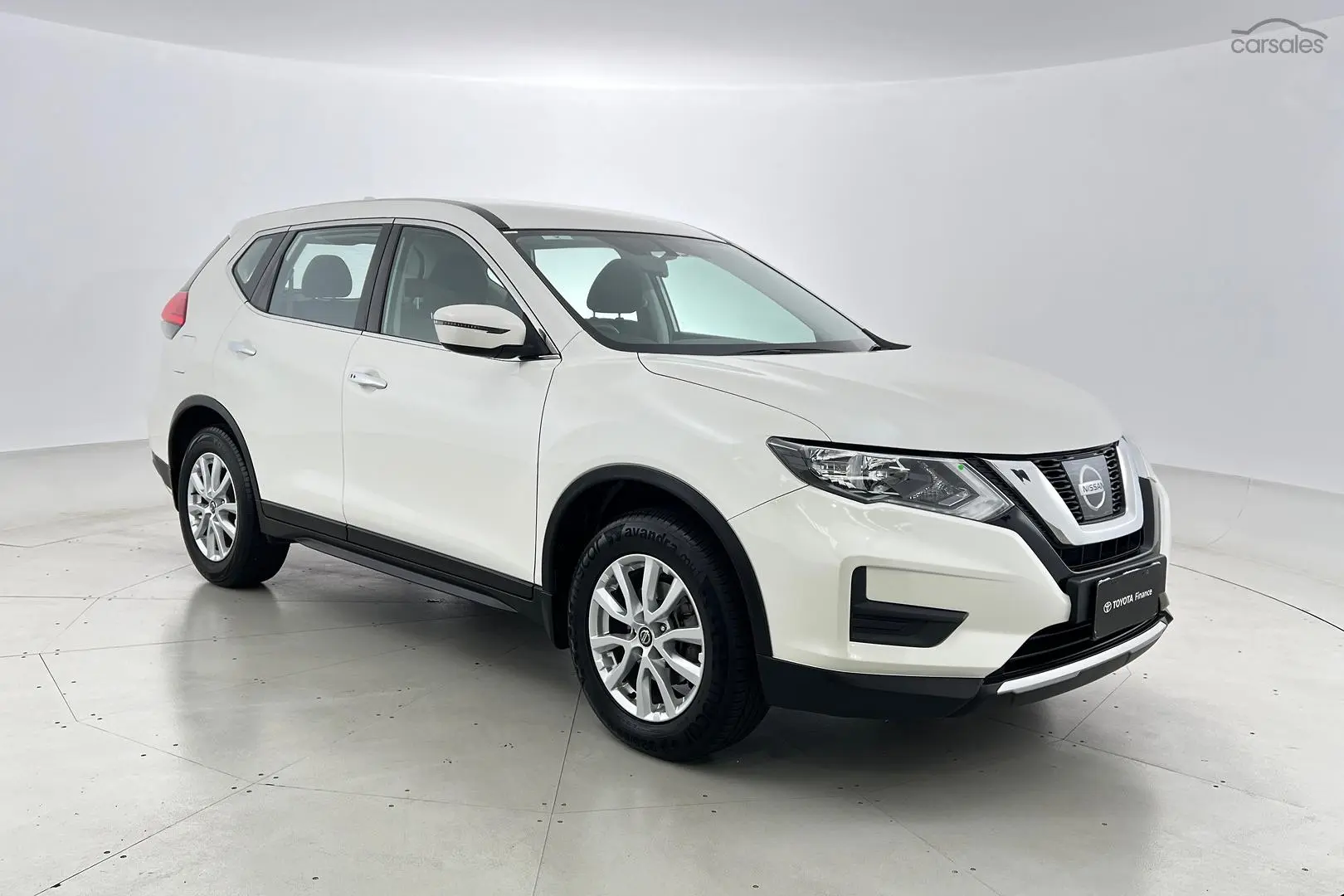 2020 Nissan X-TRAIL Image 1