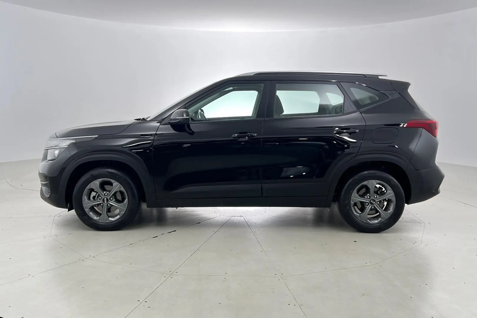2020 Kia Seltos Gallery Image 8