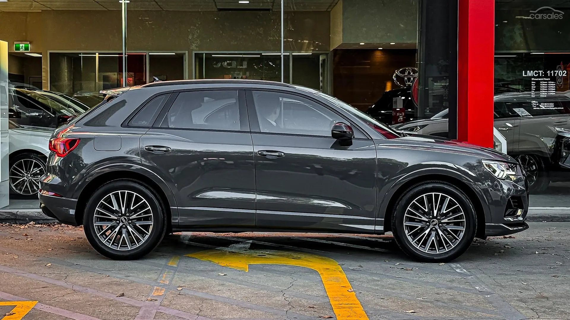 2022 Audi Q3 Image 5