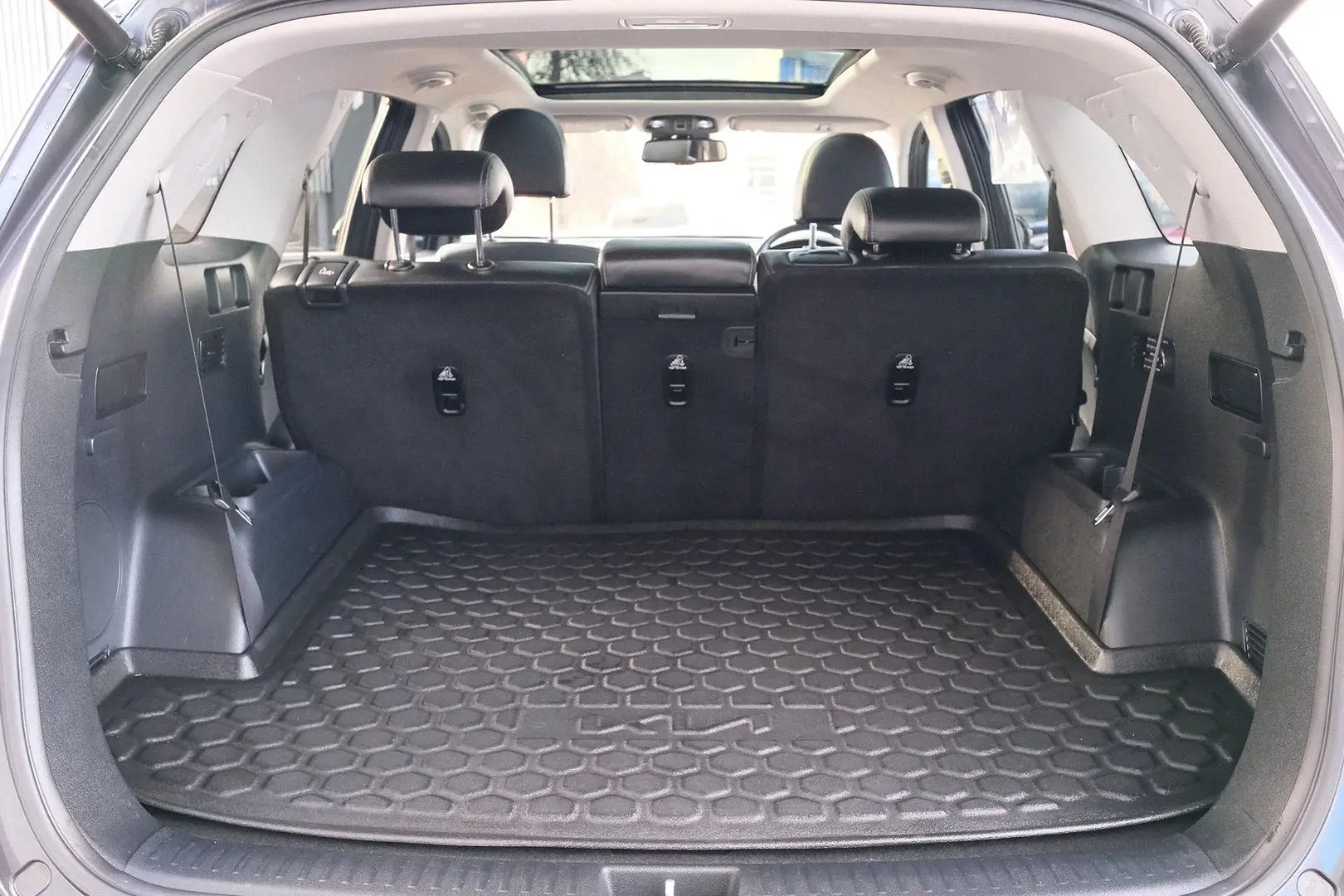 2018 Kia Sorento Gallery Image 10